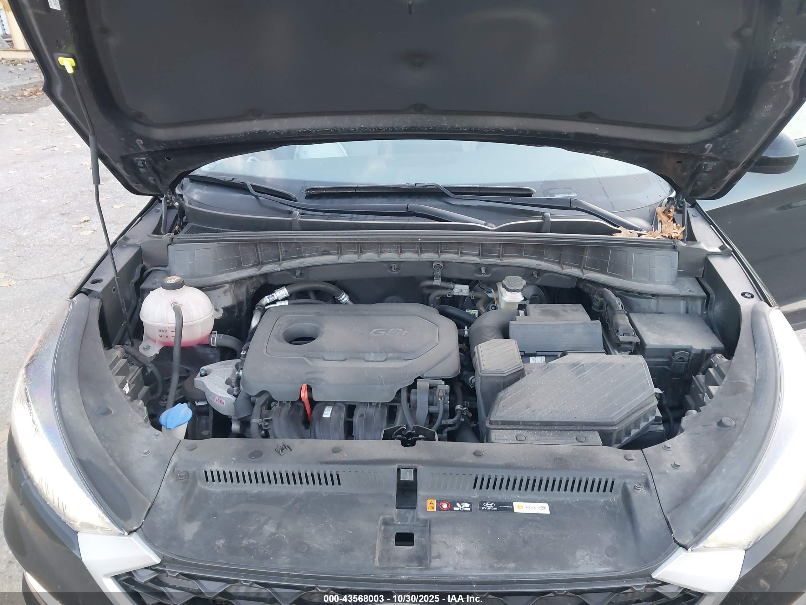 HYUNDAI TUCSON image 10