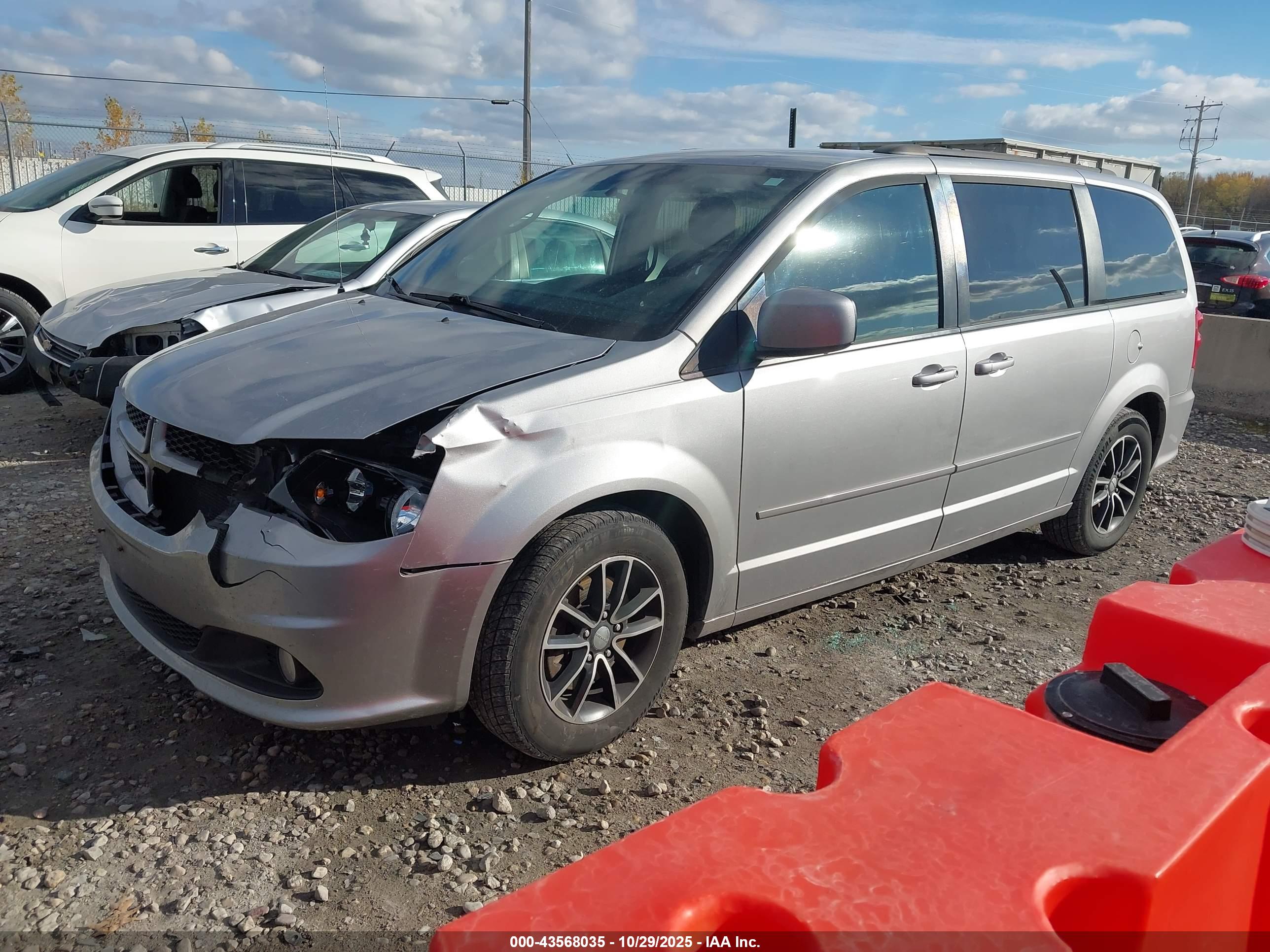 DODGE GRAND image 2