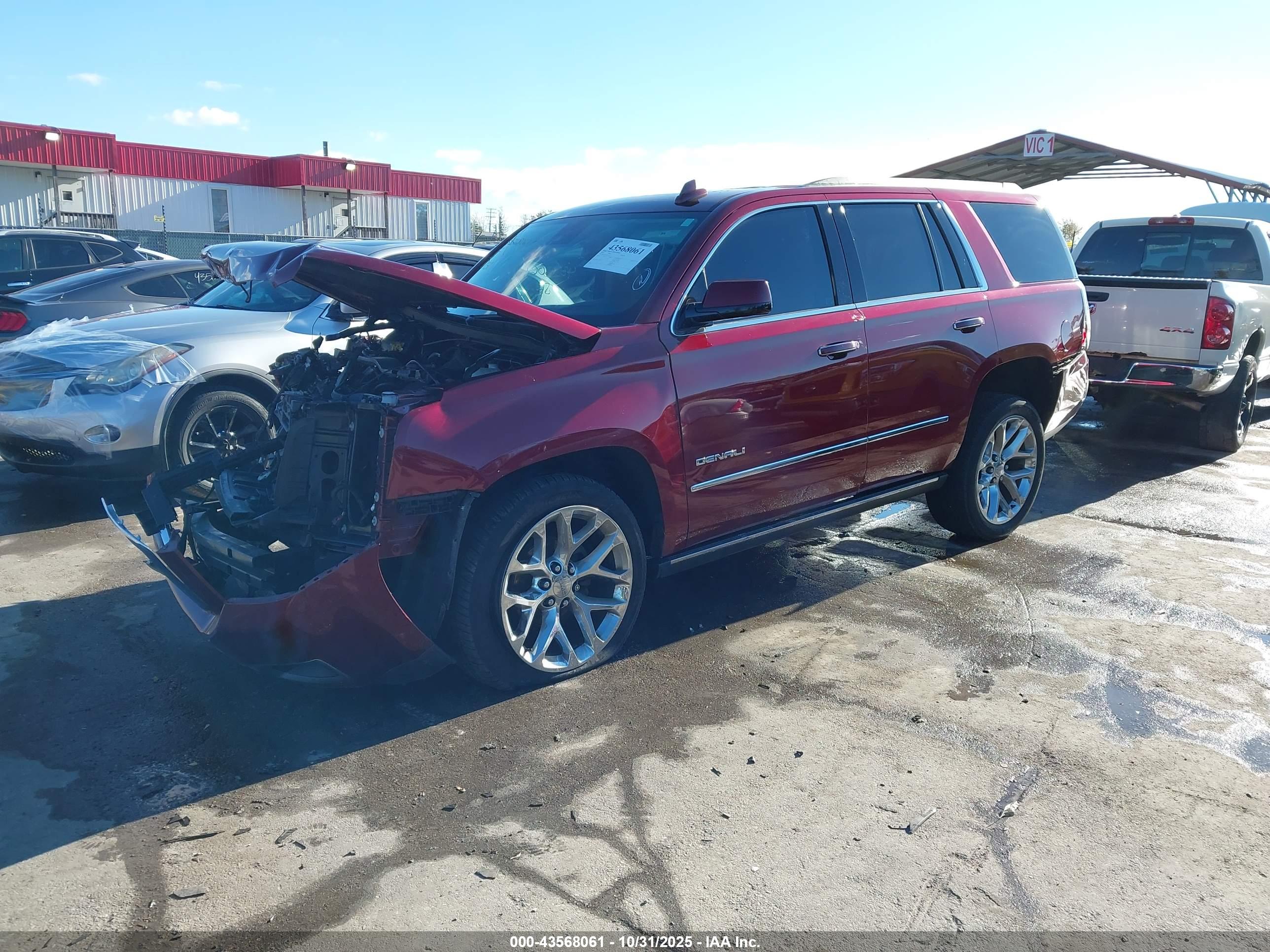 GMC YUKON image 2