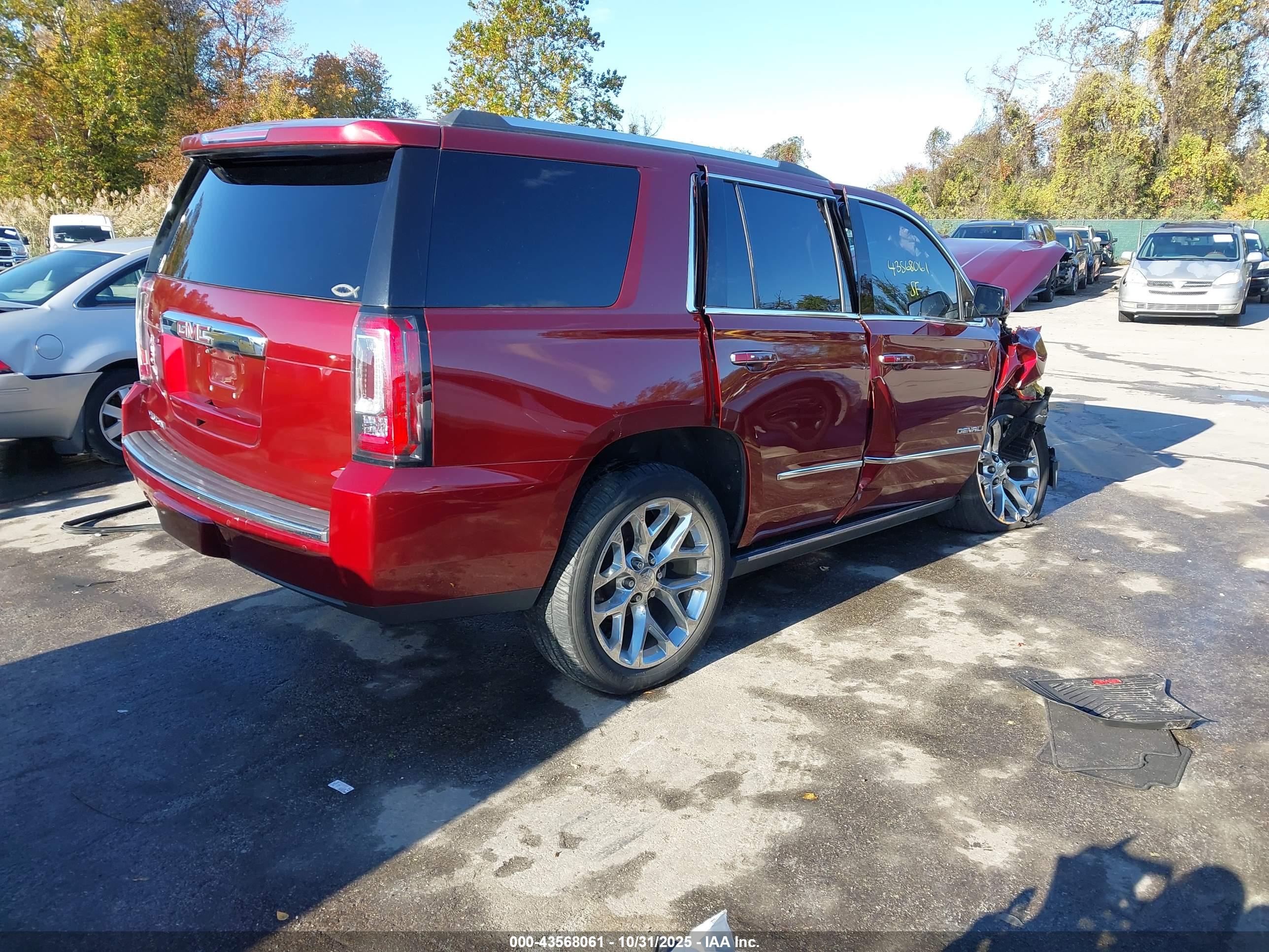 GMC YUKON image 4
