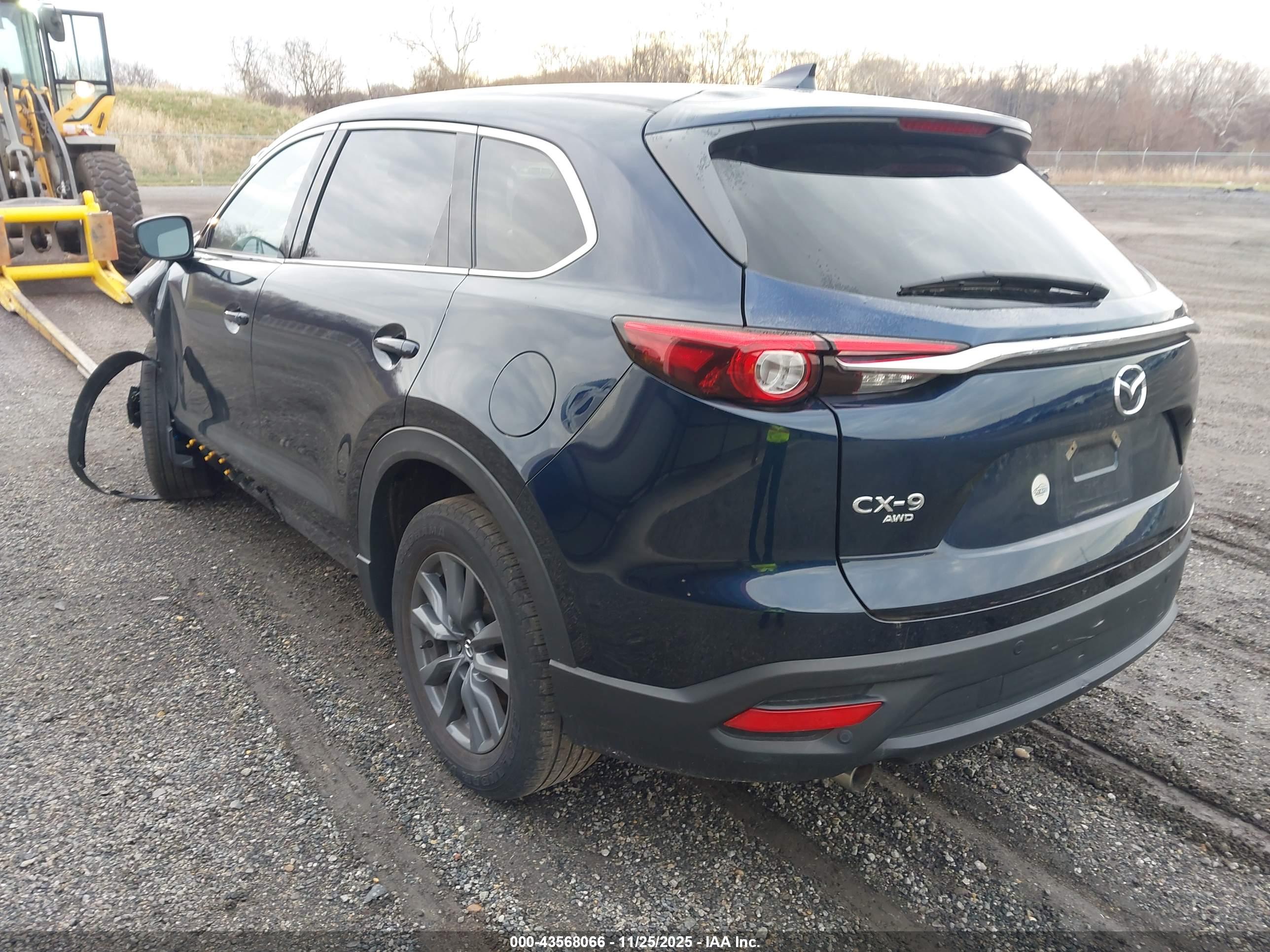 MAZDA CX-9 image 3