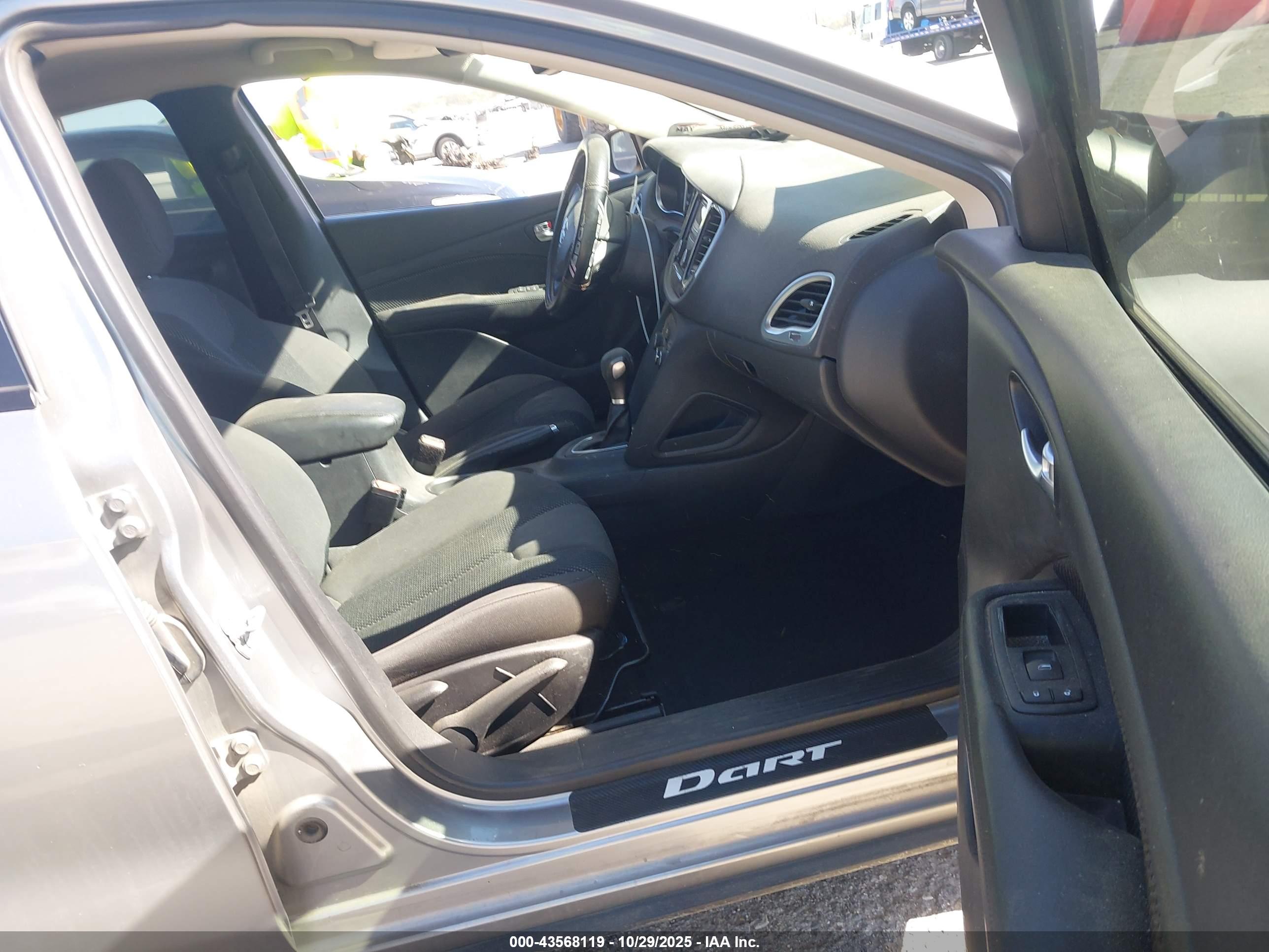 DODGE DART image 5