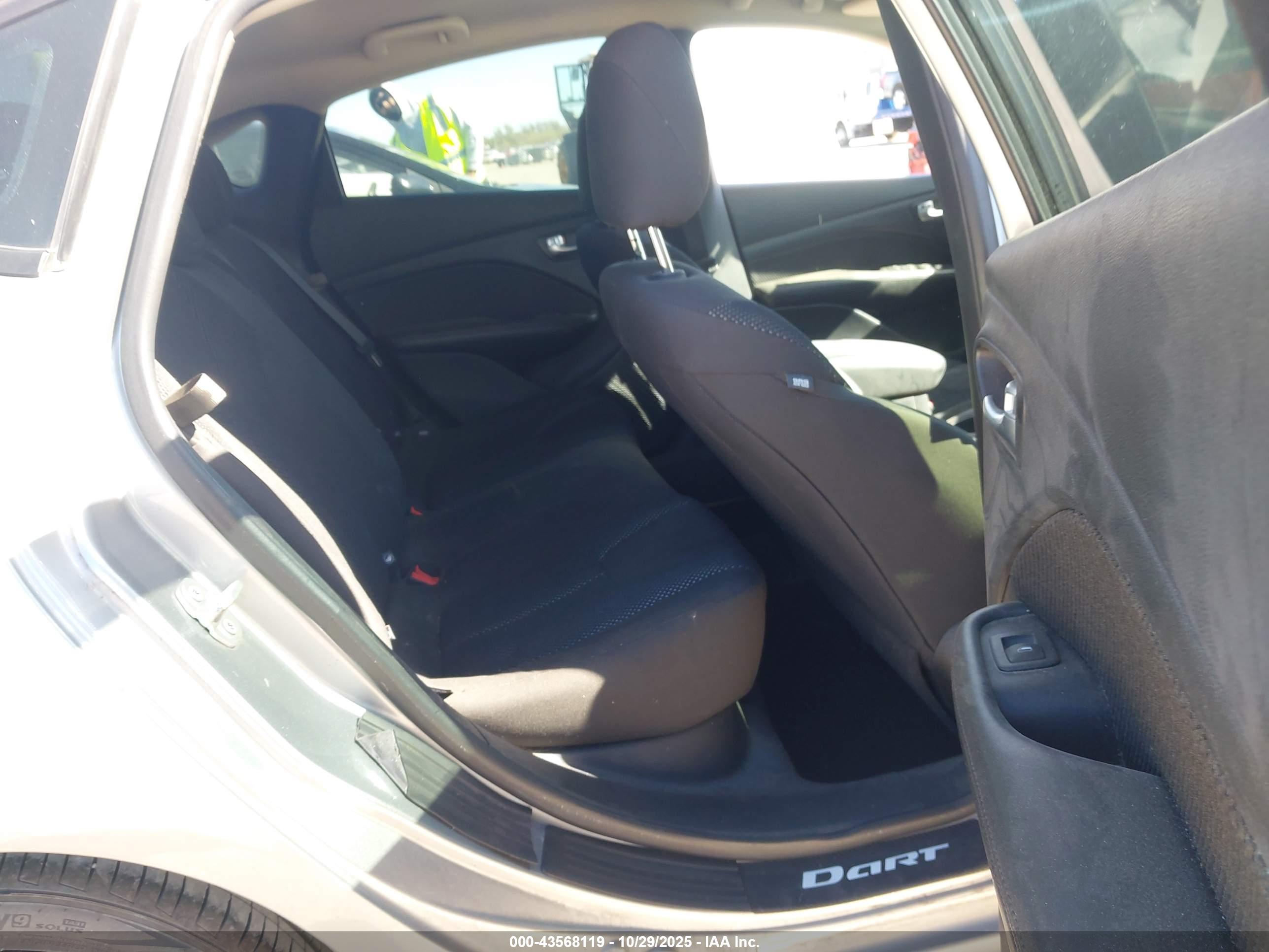 DODGE DART image 8