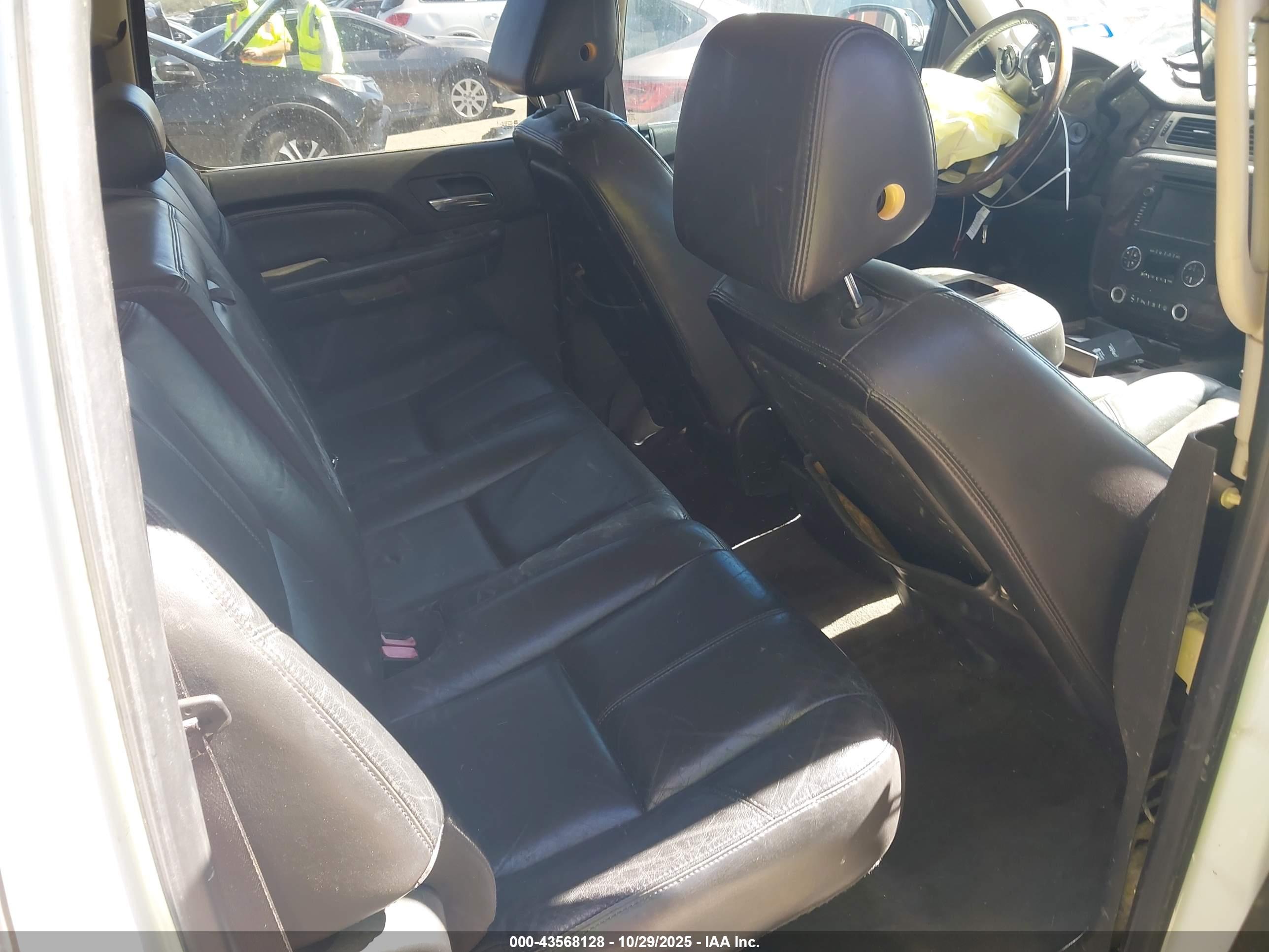 GMC SIERRA image 8