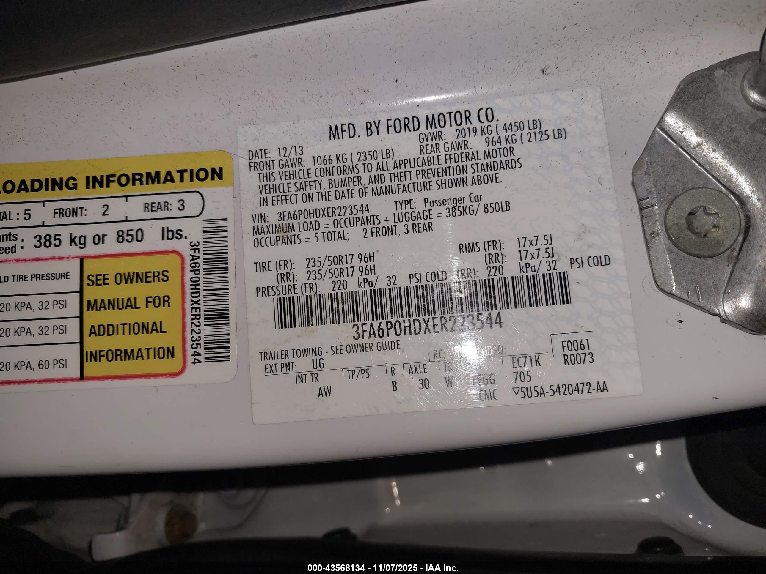 FORD FUSION image 9