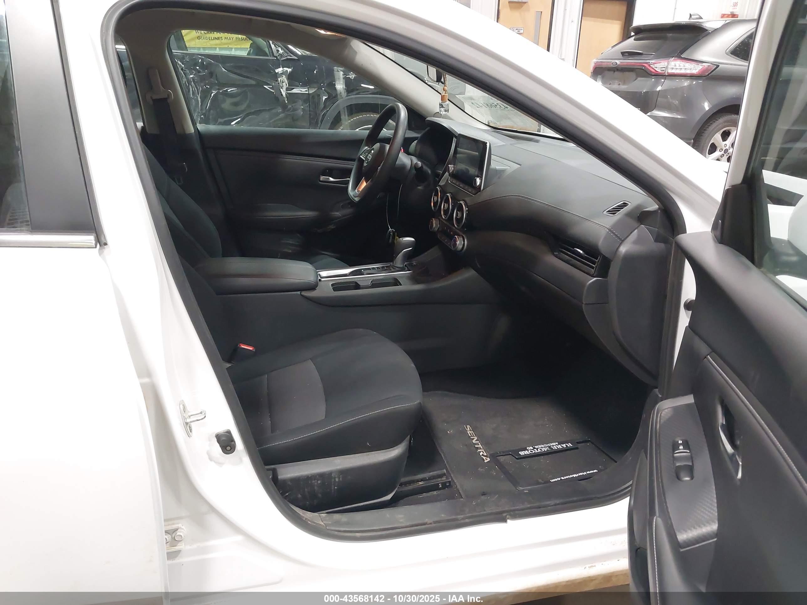 NISSAN SENTRA image 5