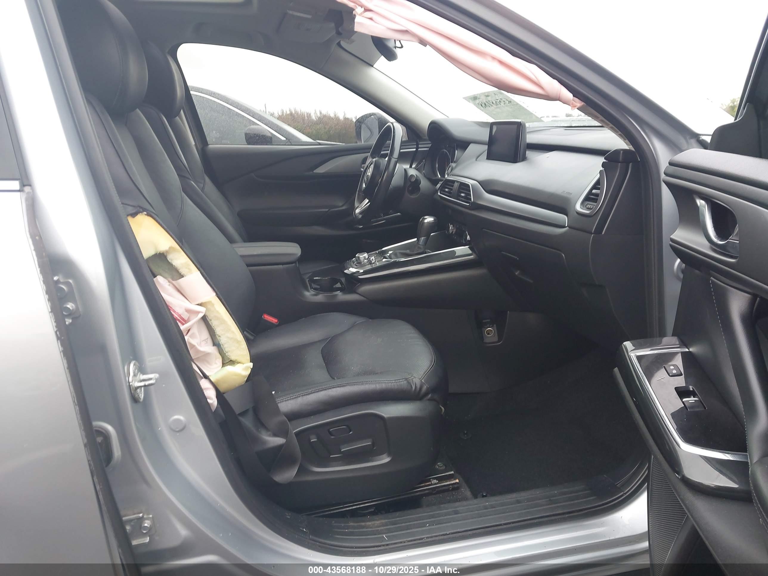 MAZDA CX-9 image 5