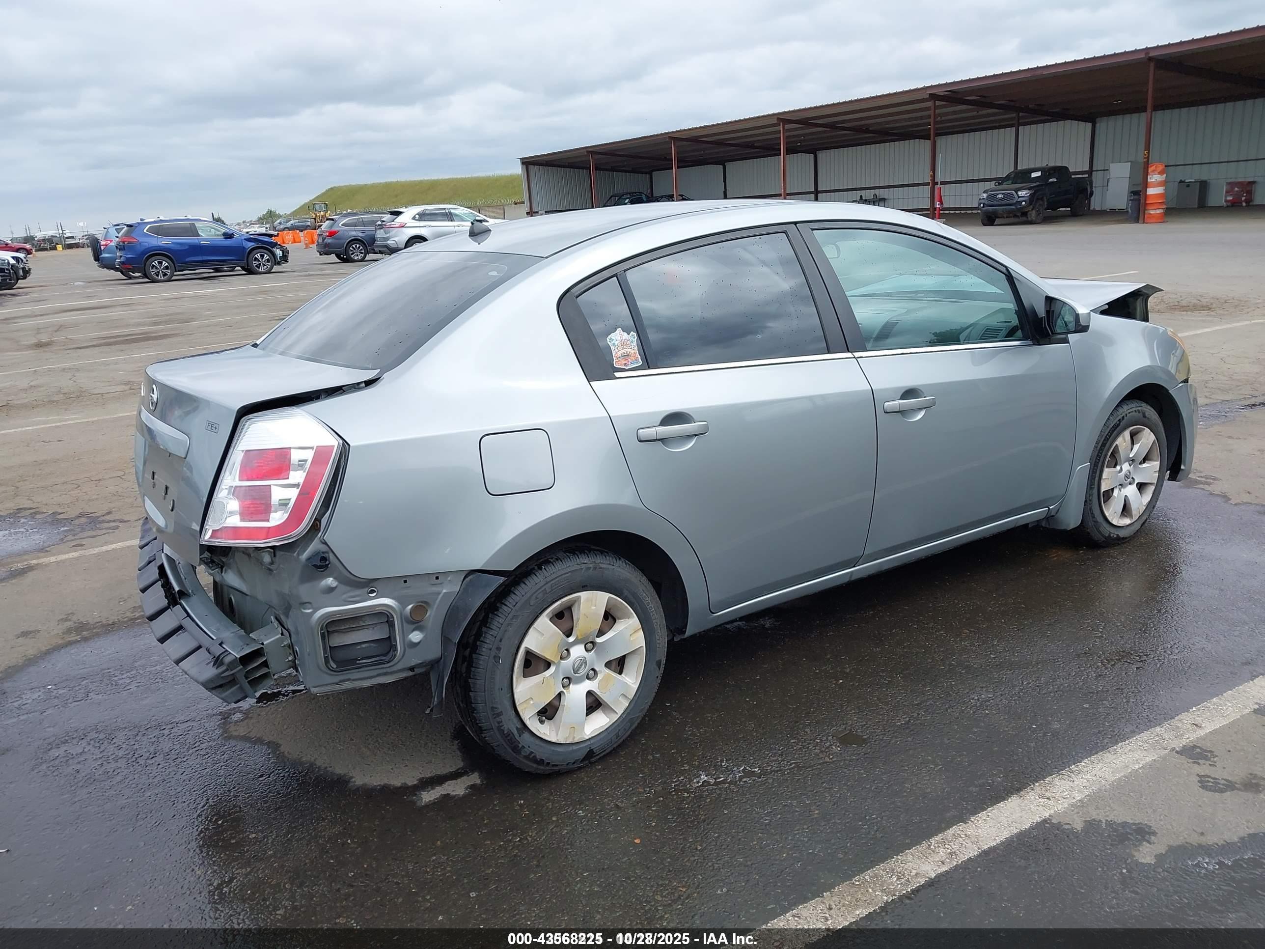 NISSAN SENTRA image 4
