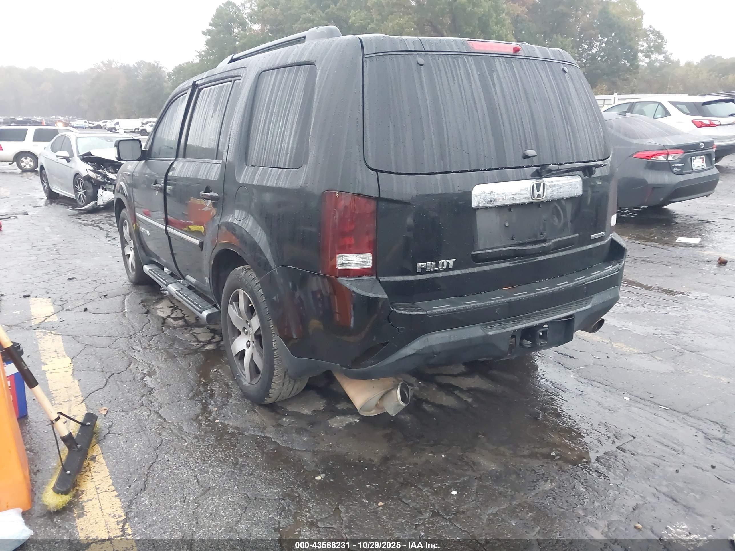 HONDA PILOT image 3