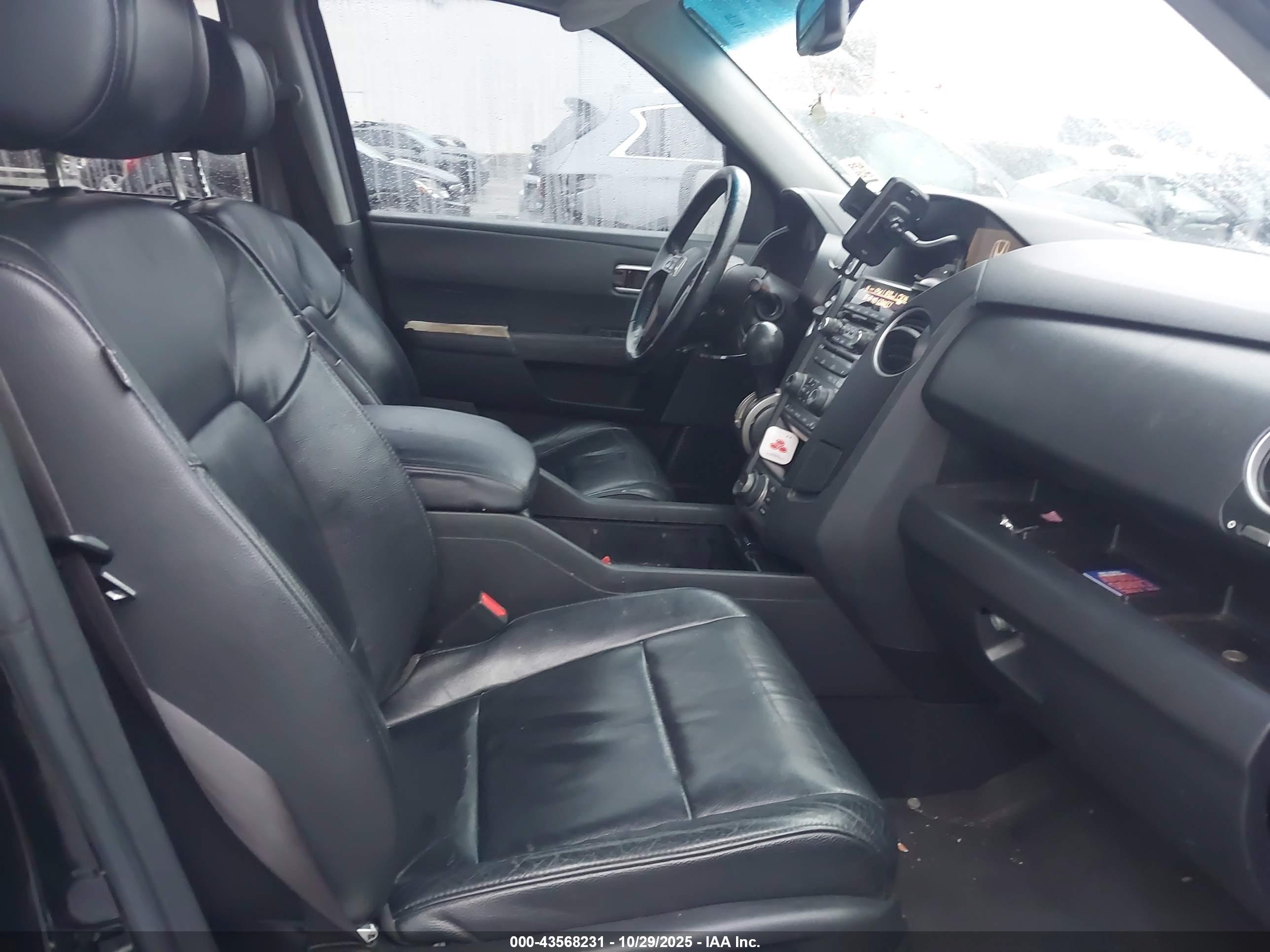 HONDA PILOT image 5