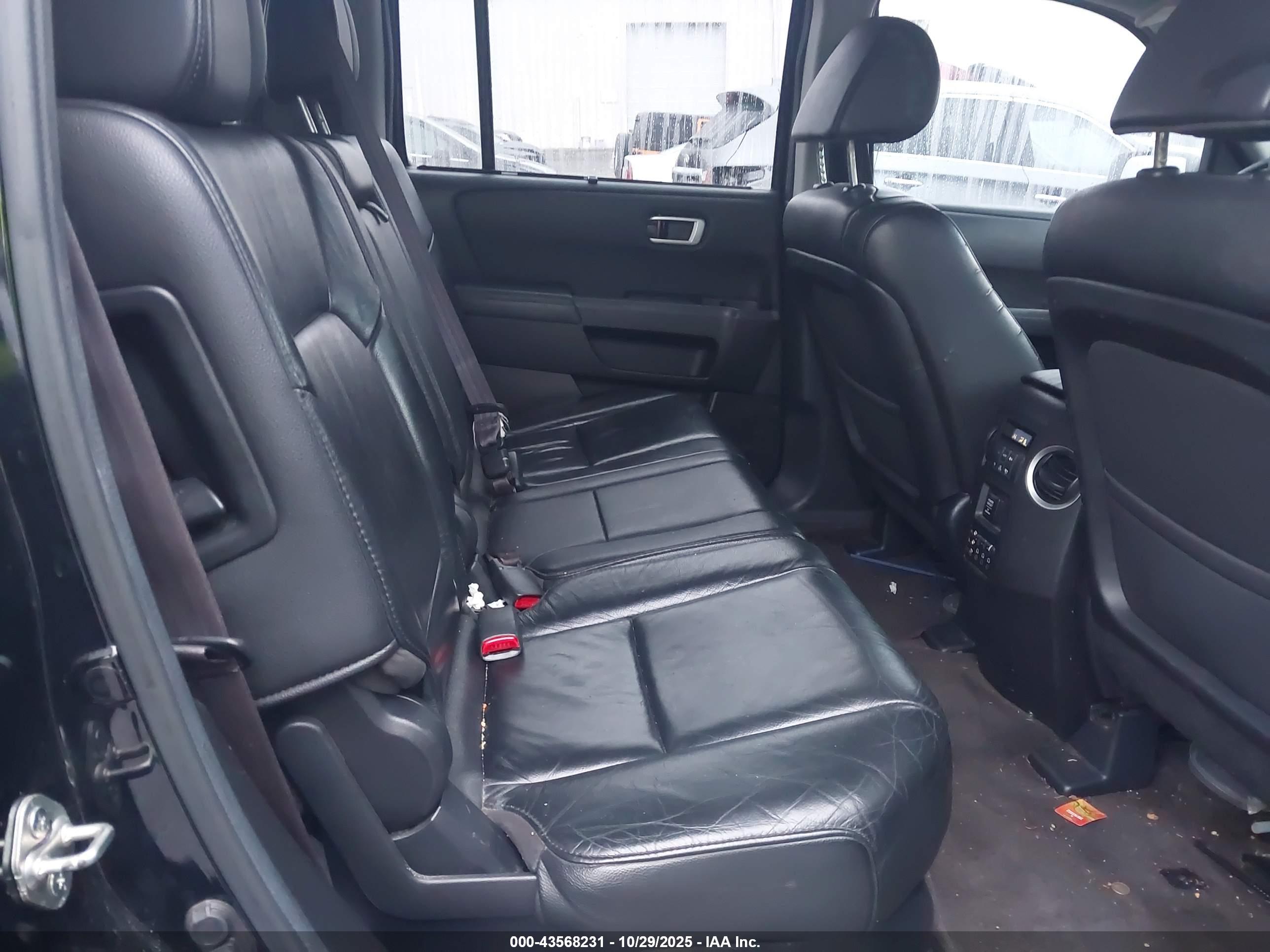 HONDA PILOT image 8