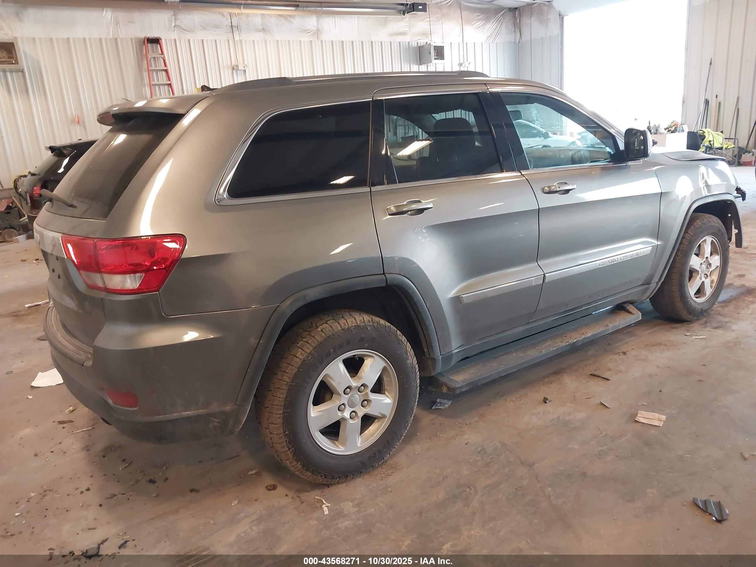 JEEP GRAND image 4