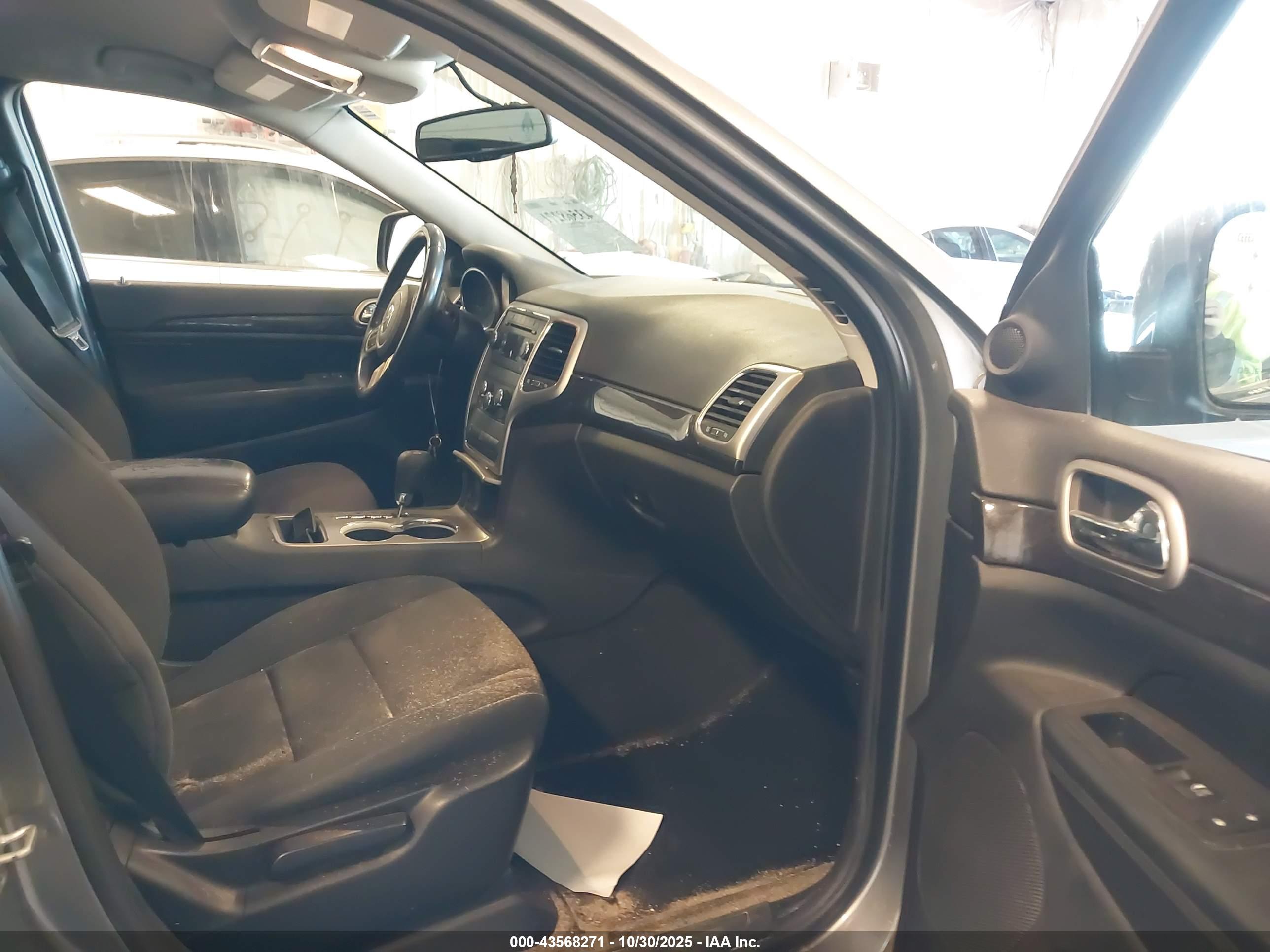 JEEP GRAND image 5
