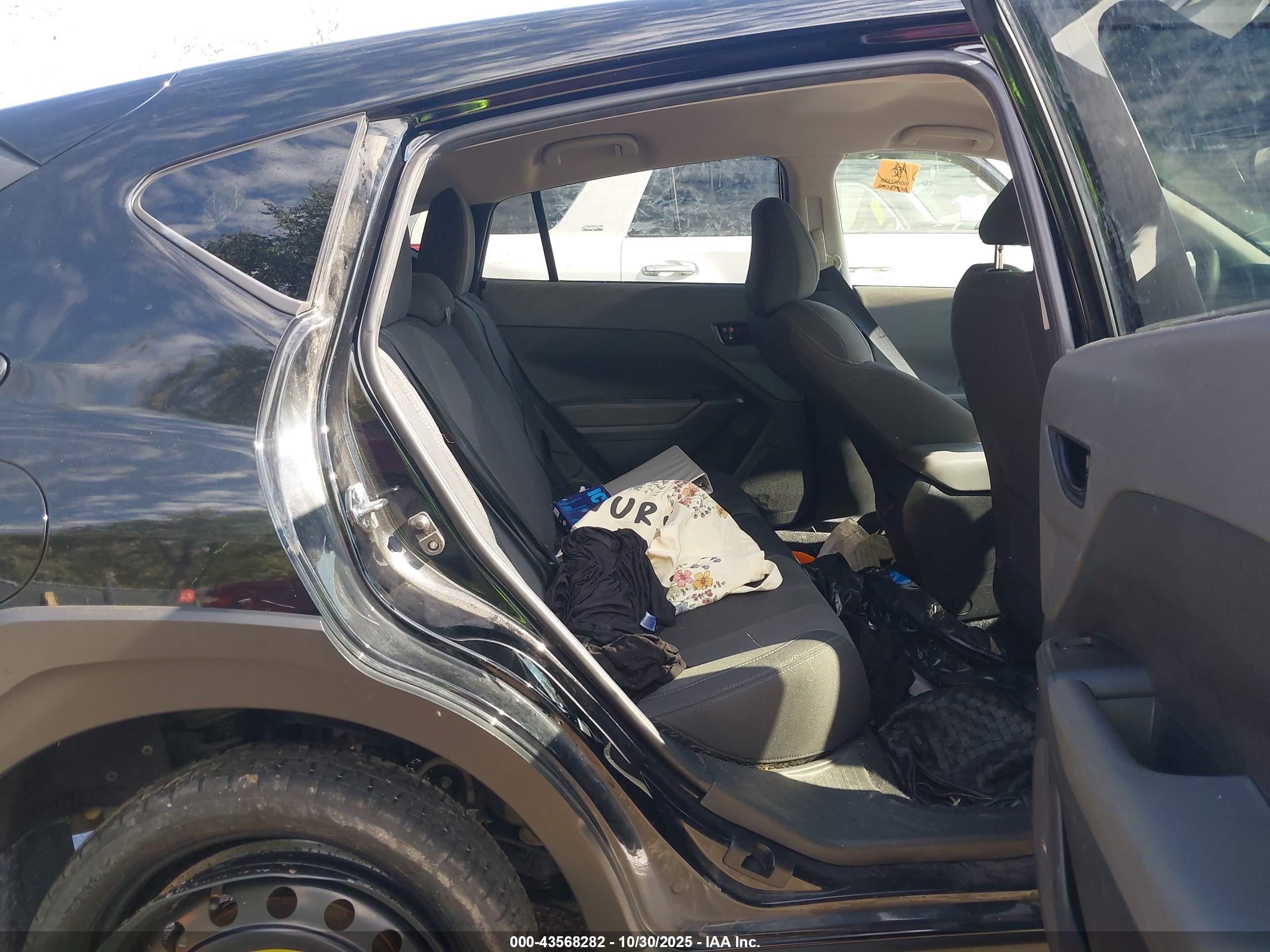 SUBARU CROSSTREK image 8
