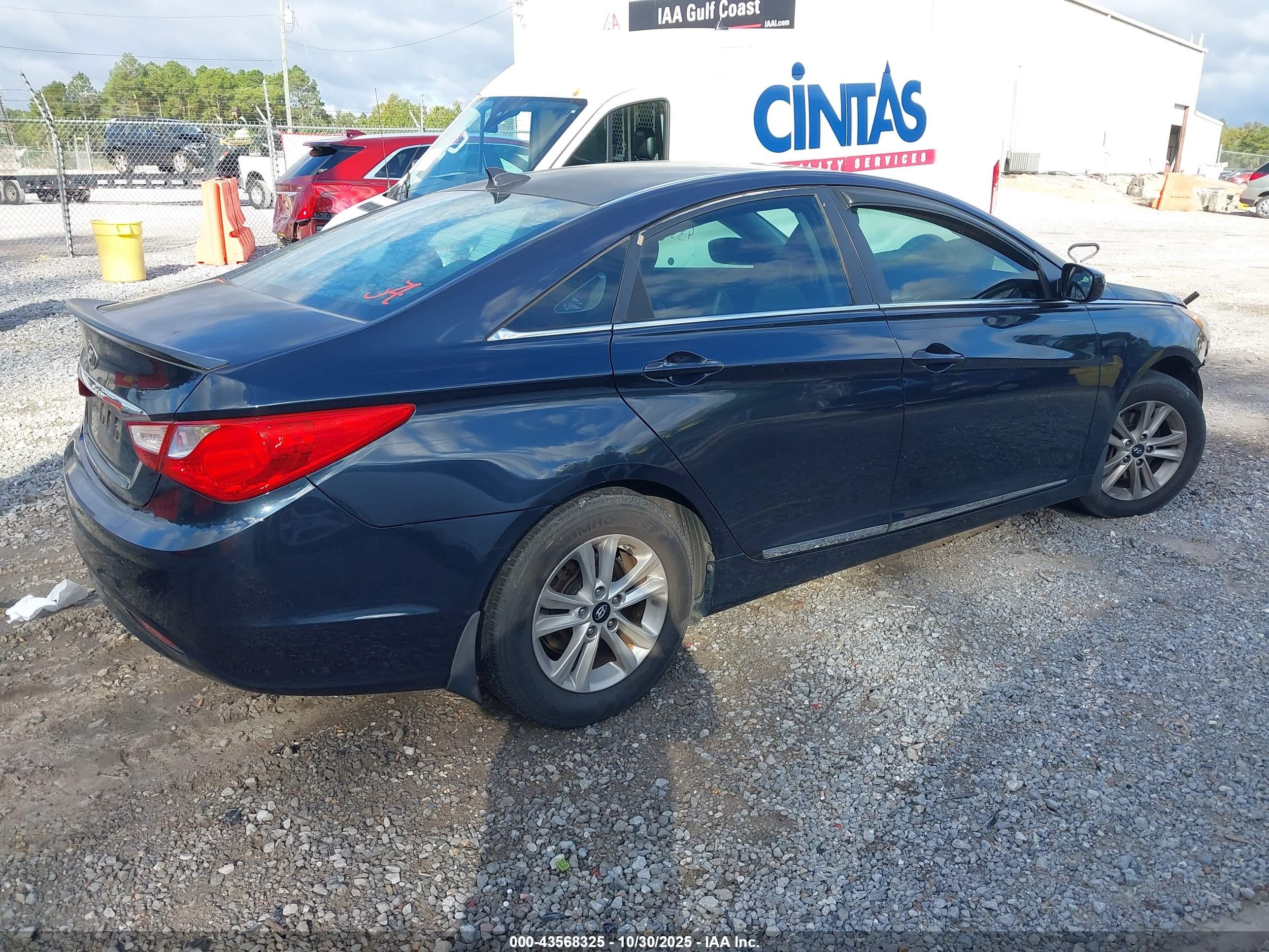 HYUNDAI SONATA image 4
