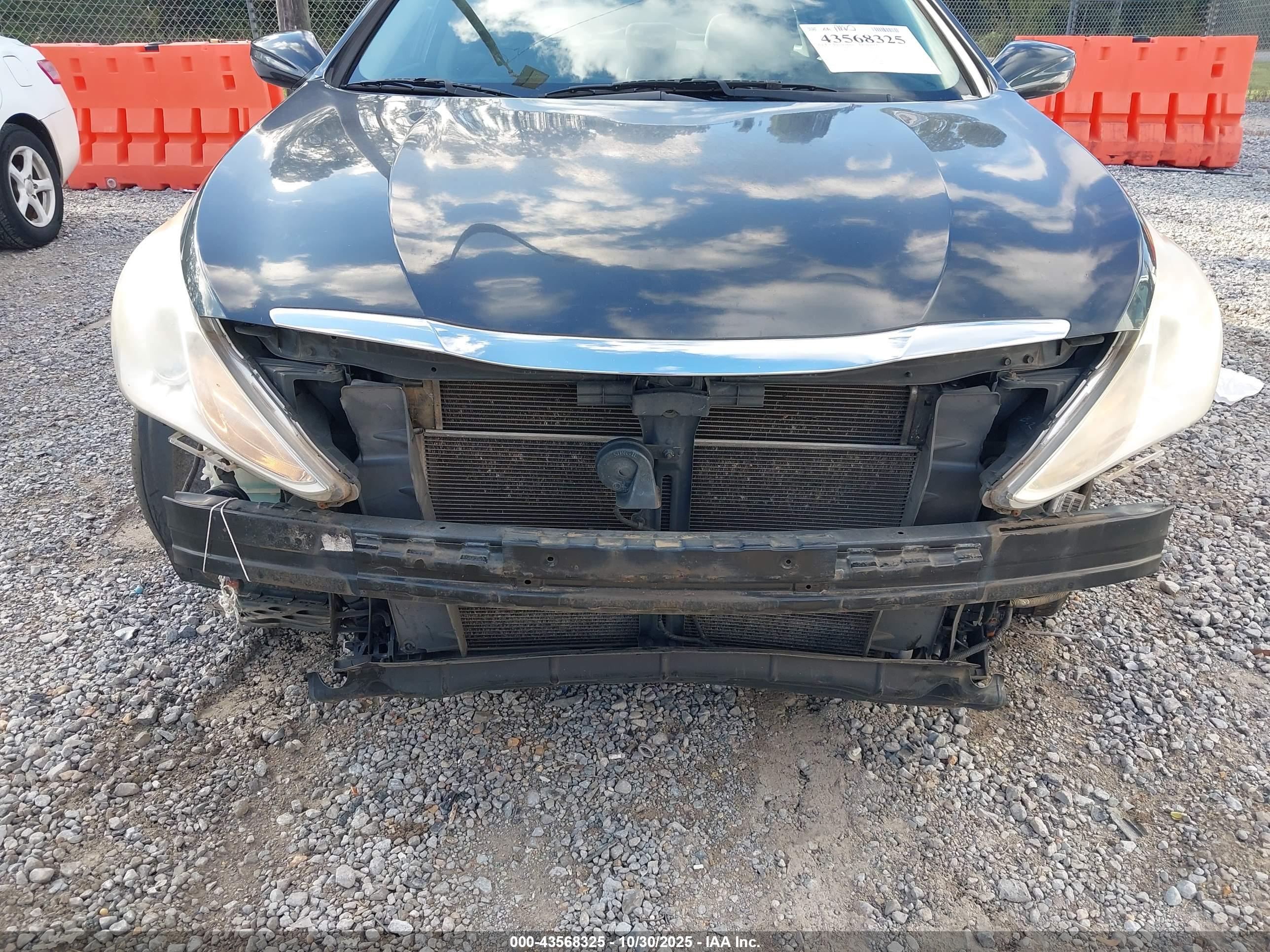 HYUNDAI SONATA image 6