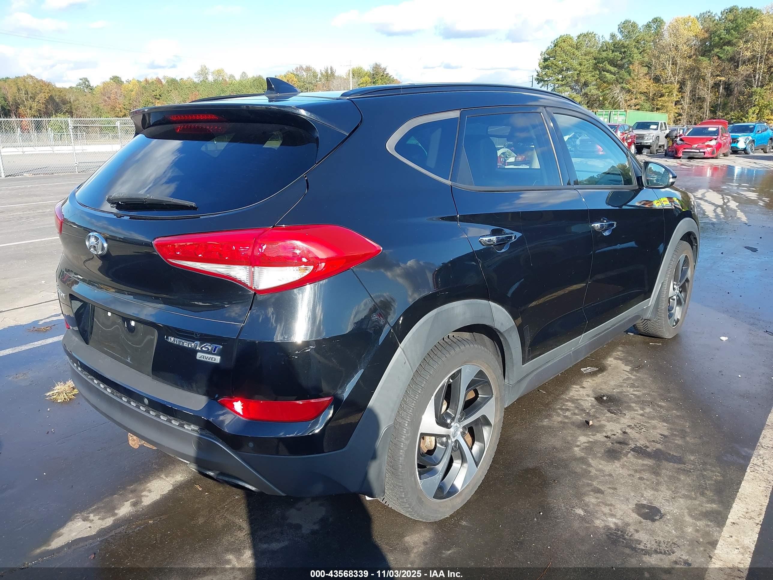 HYUNDAI TUCSON image 4