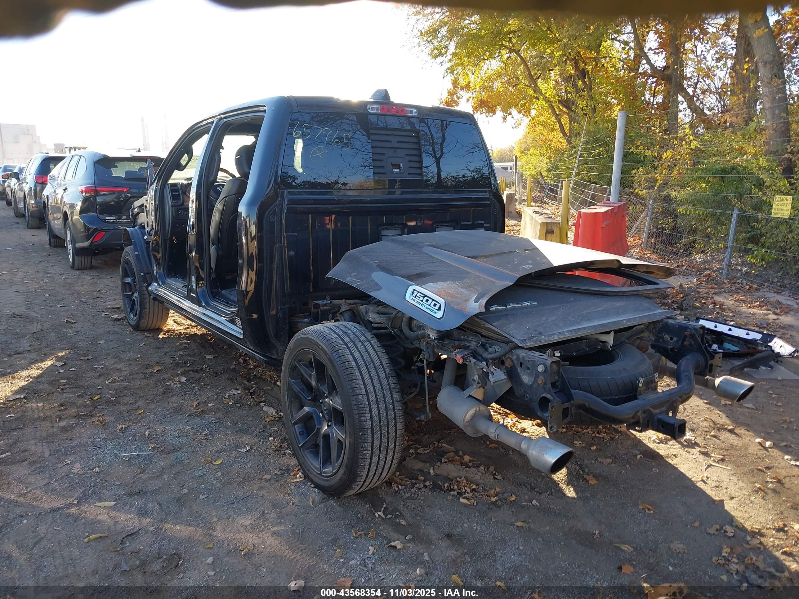 RAM 1500 image 3