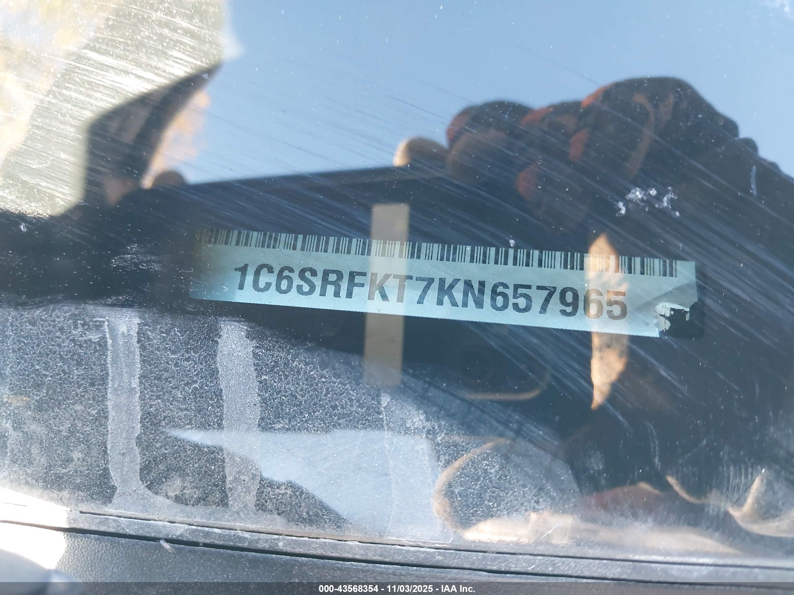 RAM 1500 image 9