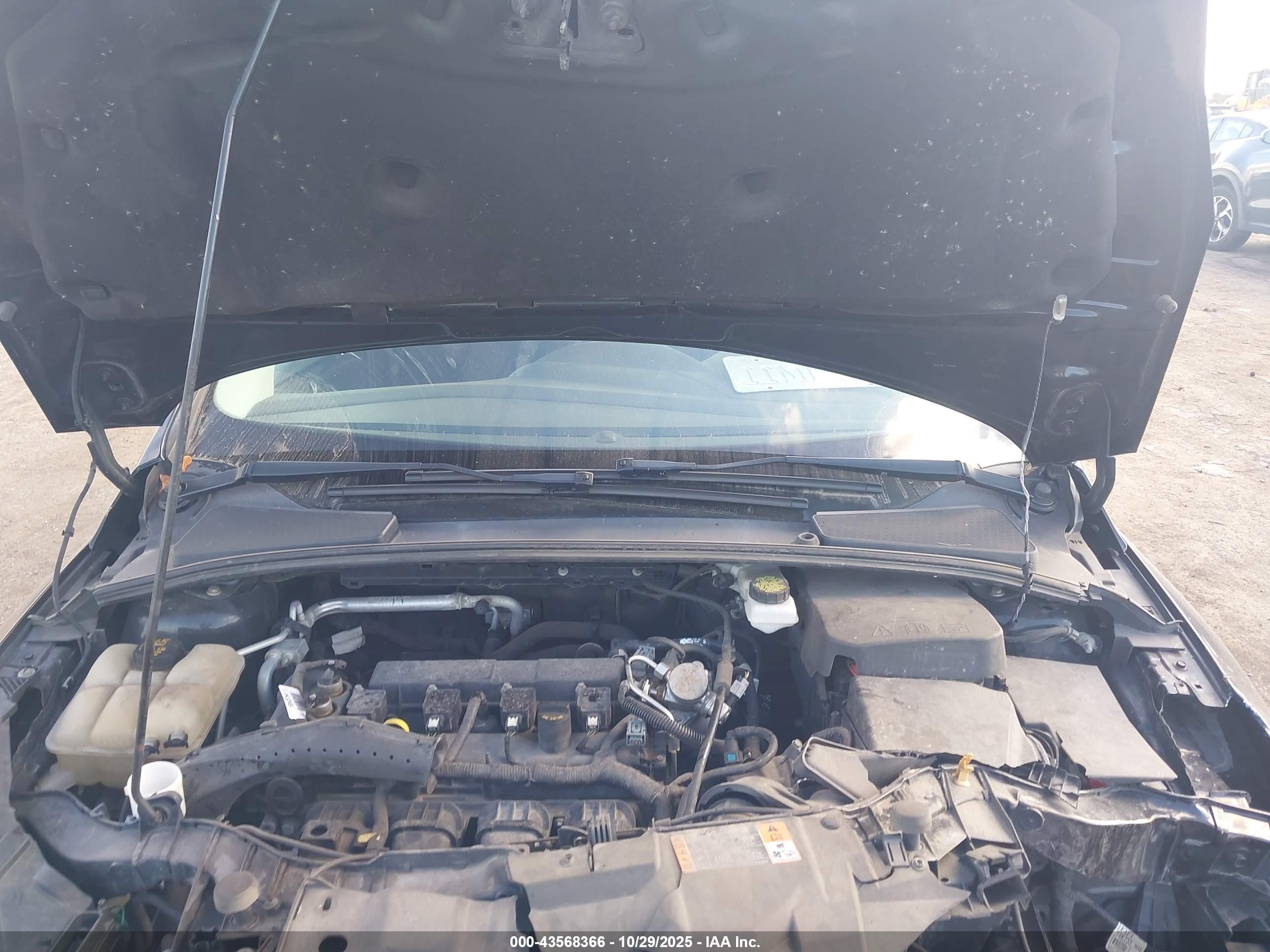 FORD FOCUS image 10