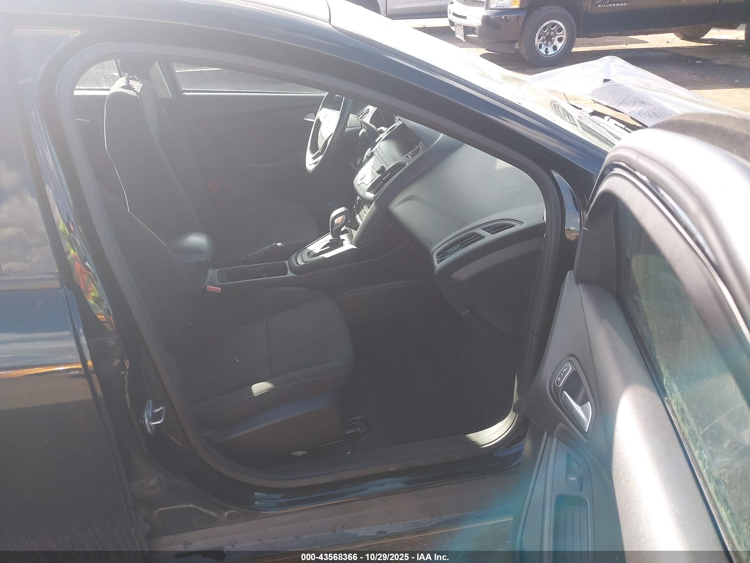 FORD FOCUS image 5