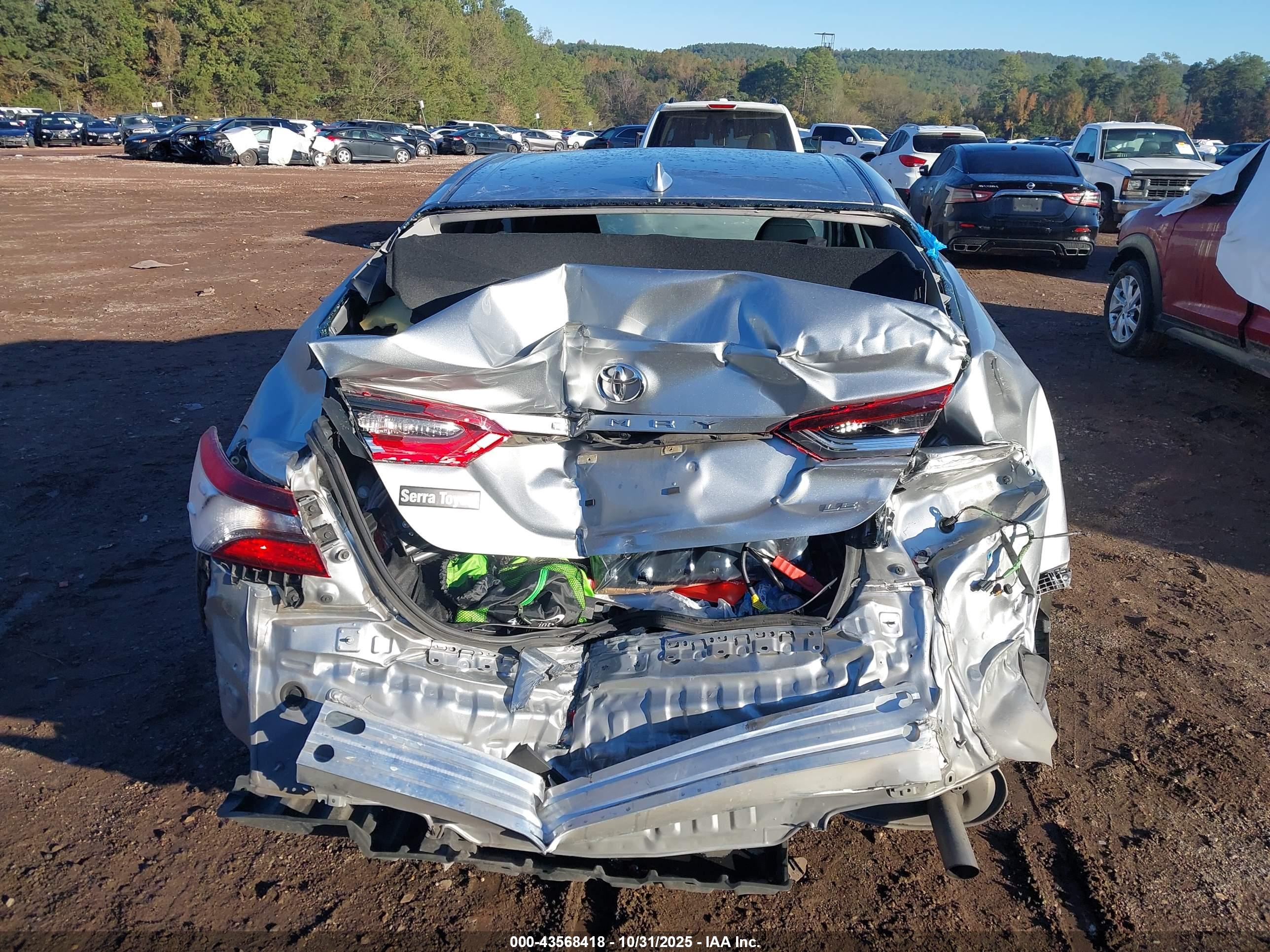 TOYOTA CAMRY image 6