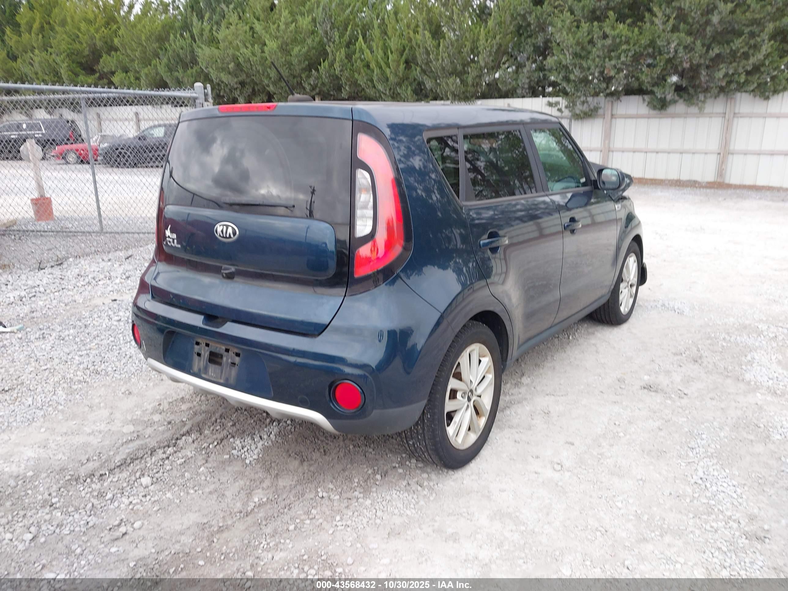KIA SOUL image 4