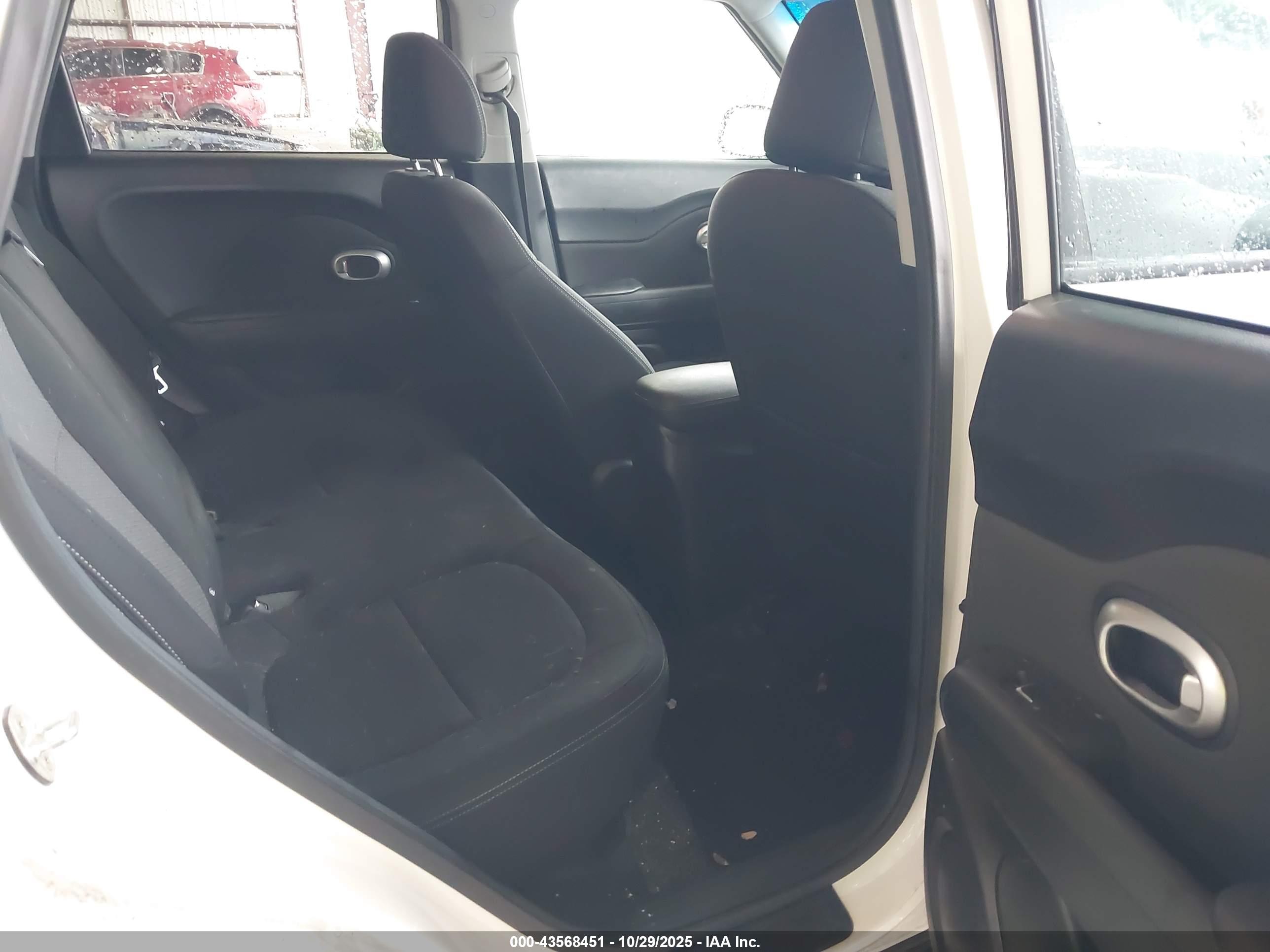 KIA SOUL image 8