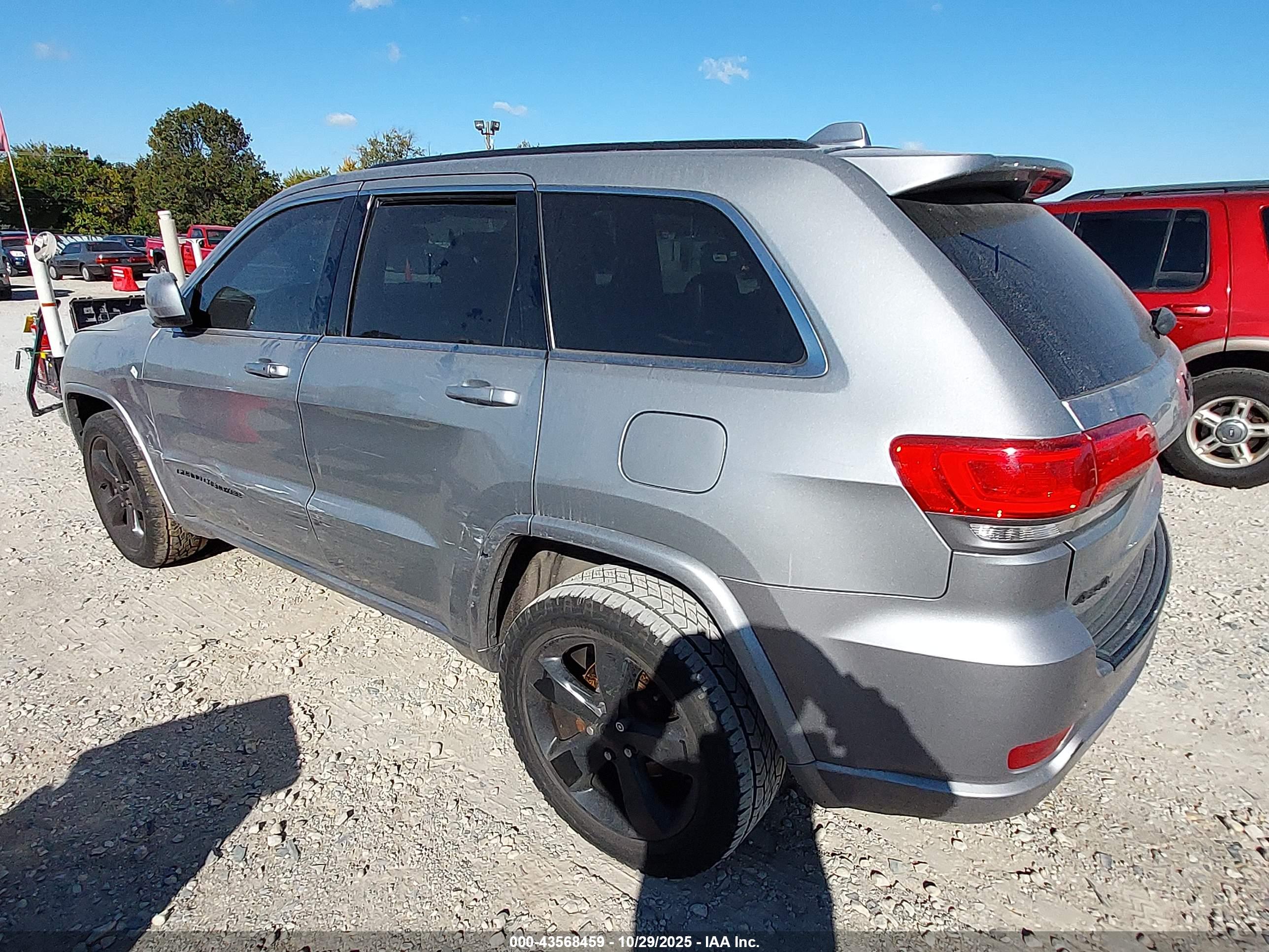 JEEP GRAND image 3