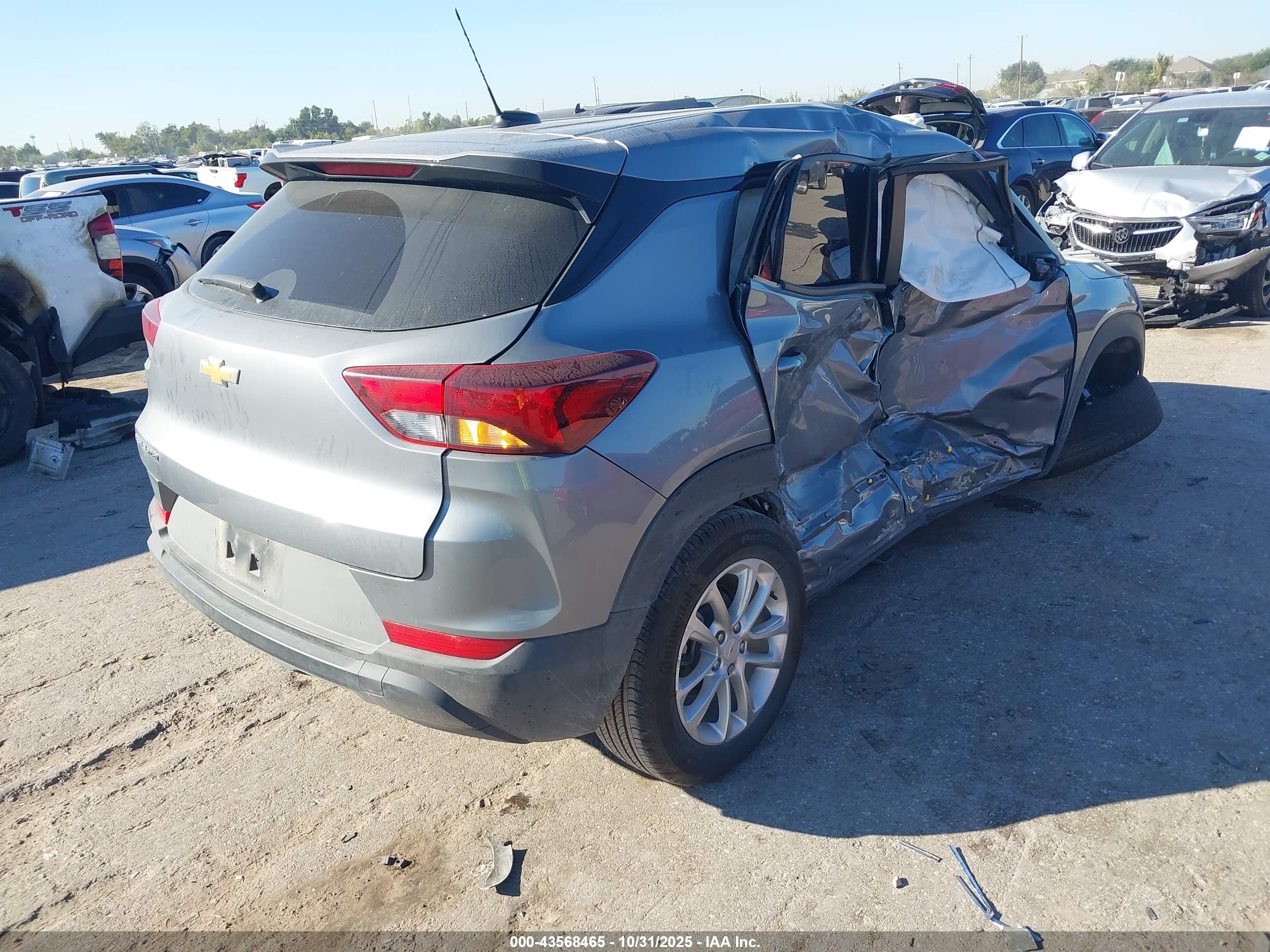 CHEVROLET TRAILBLAZER image 4