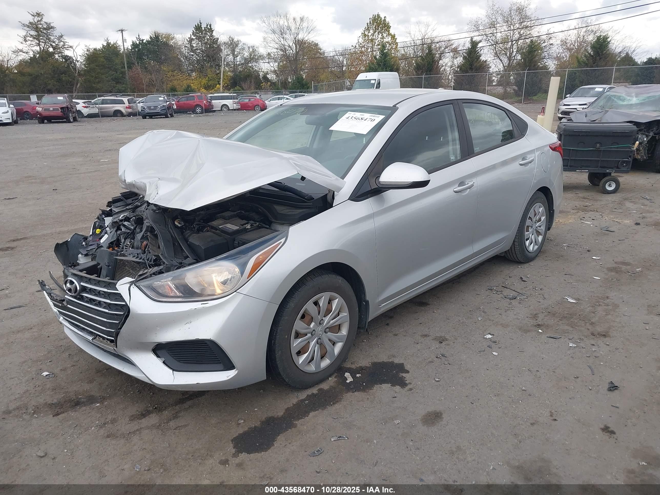 HYUNDAI ACCENT image 2