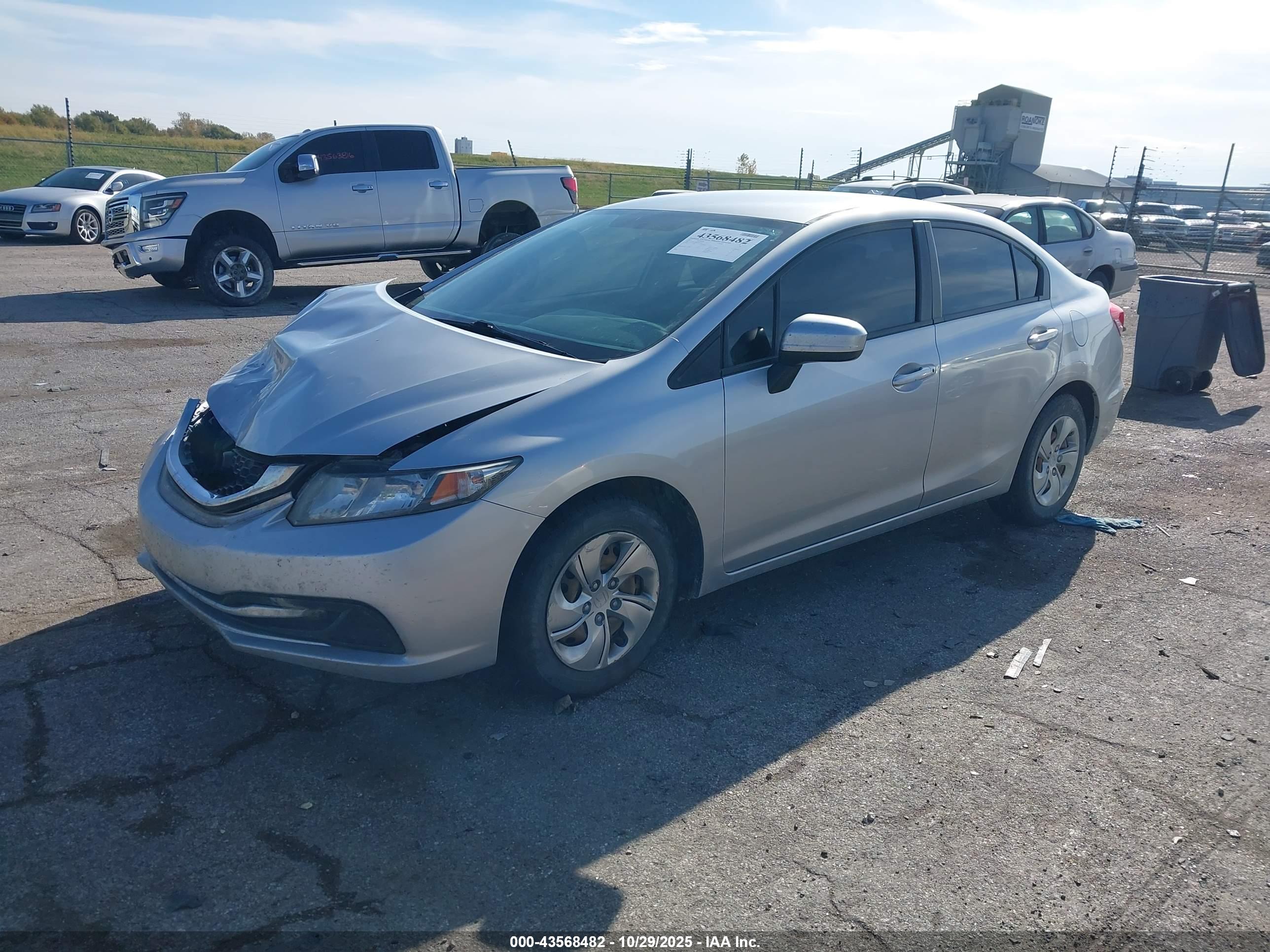 HONDA CIVIC image 2