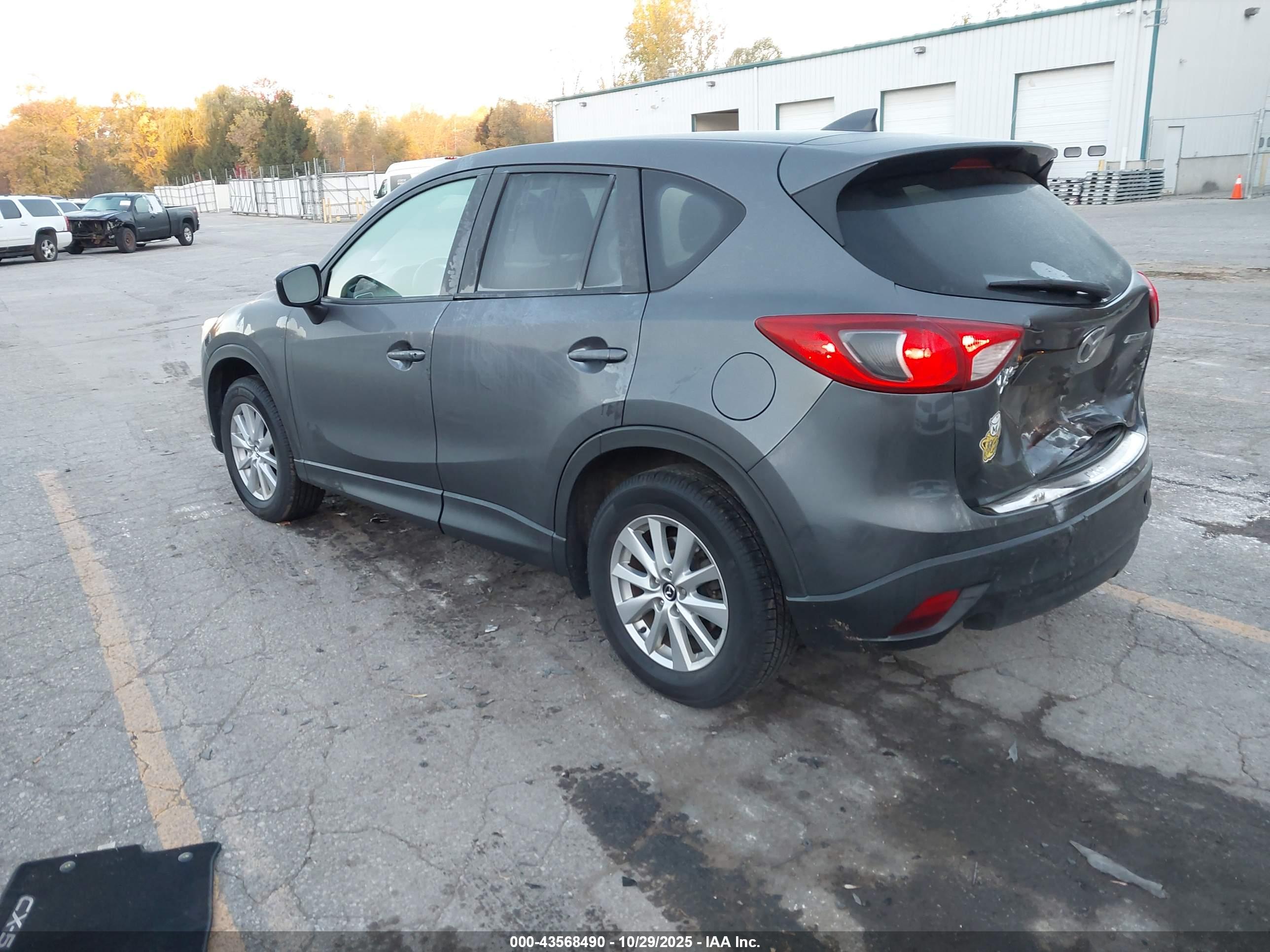MAZDA CX-5 image 3