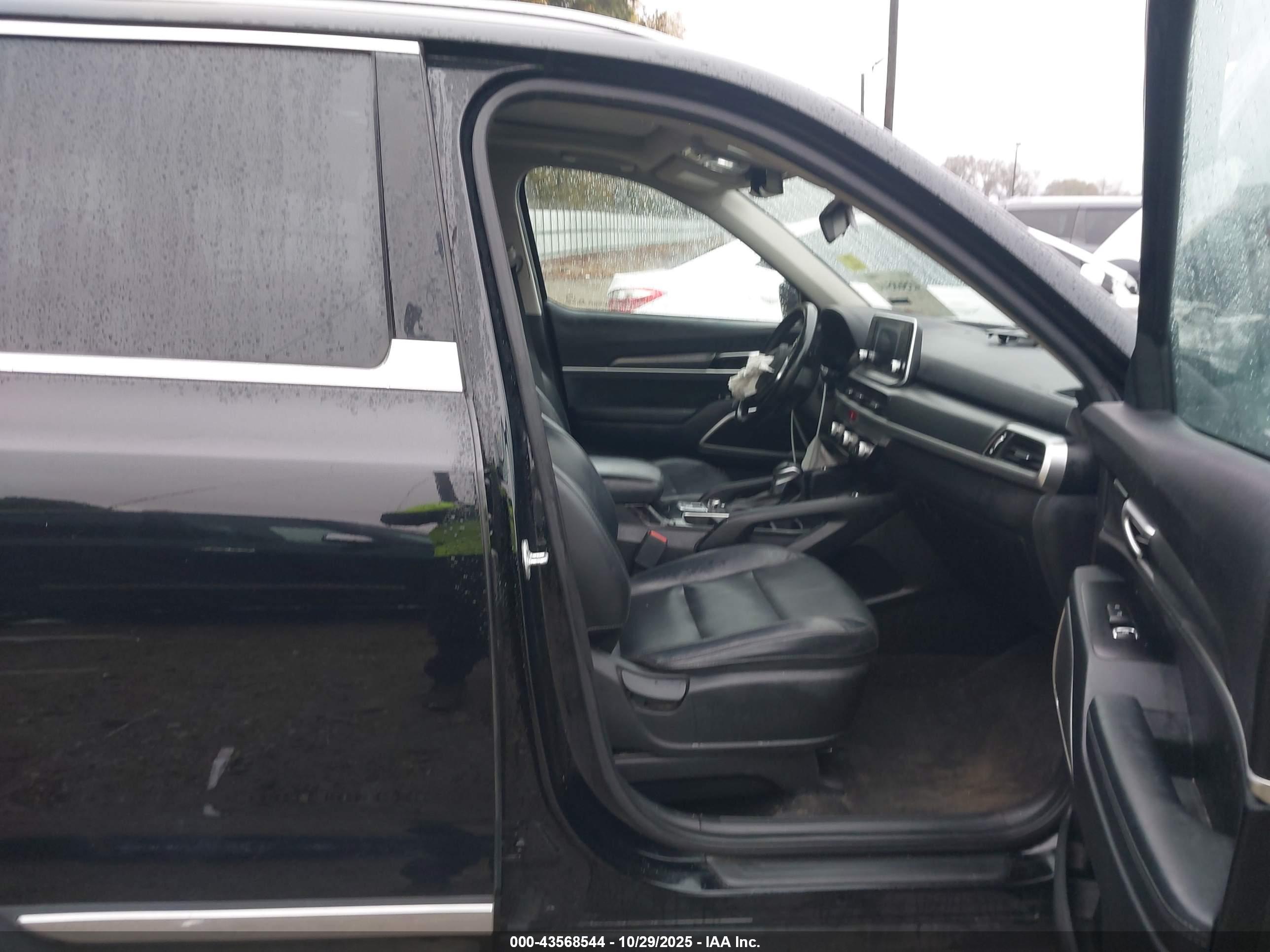 KIA TELLURIDE image 5