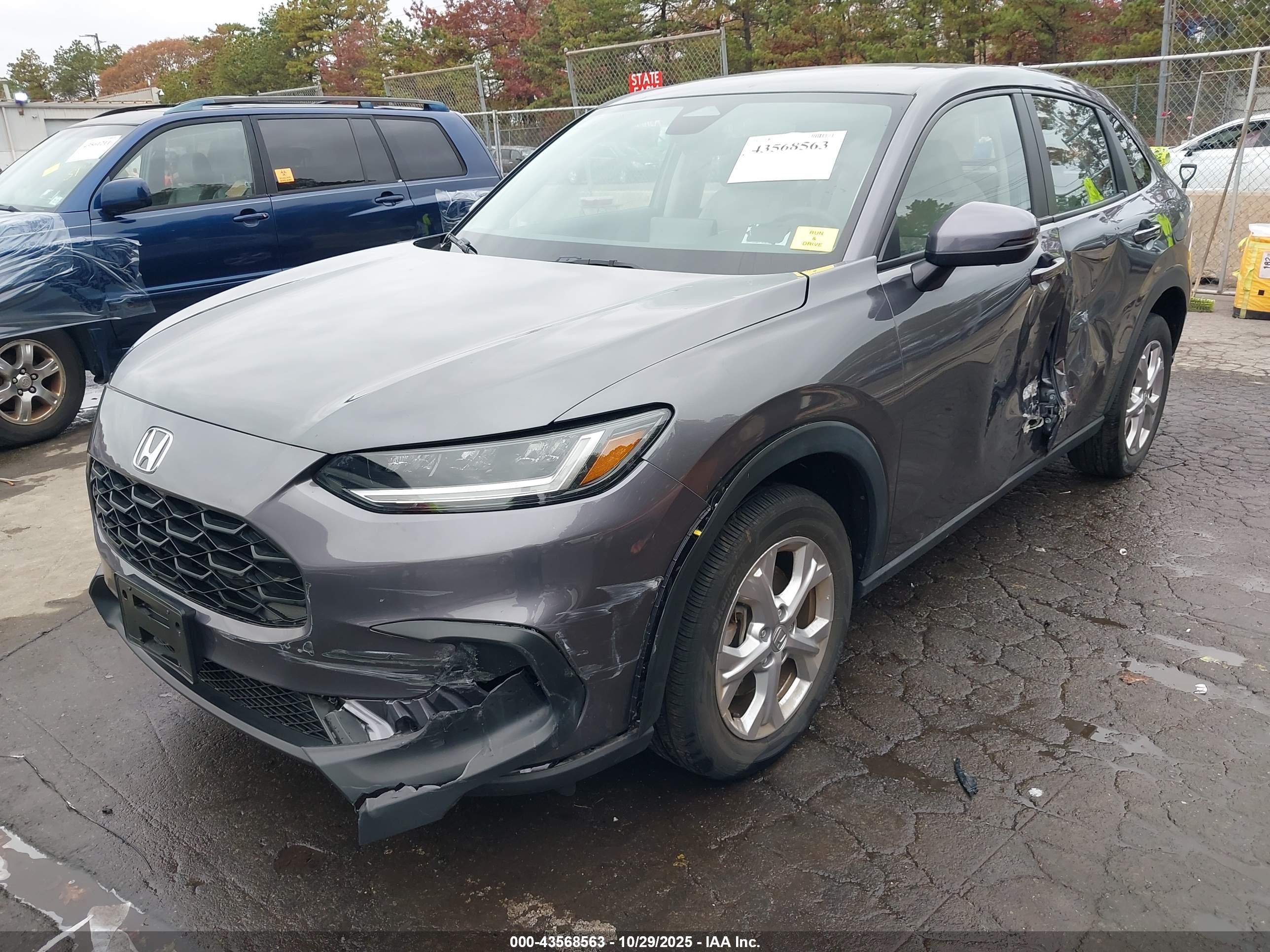 HONDA HR-V image 2