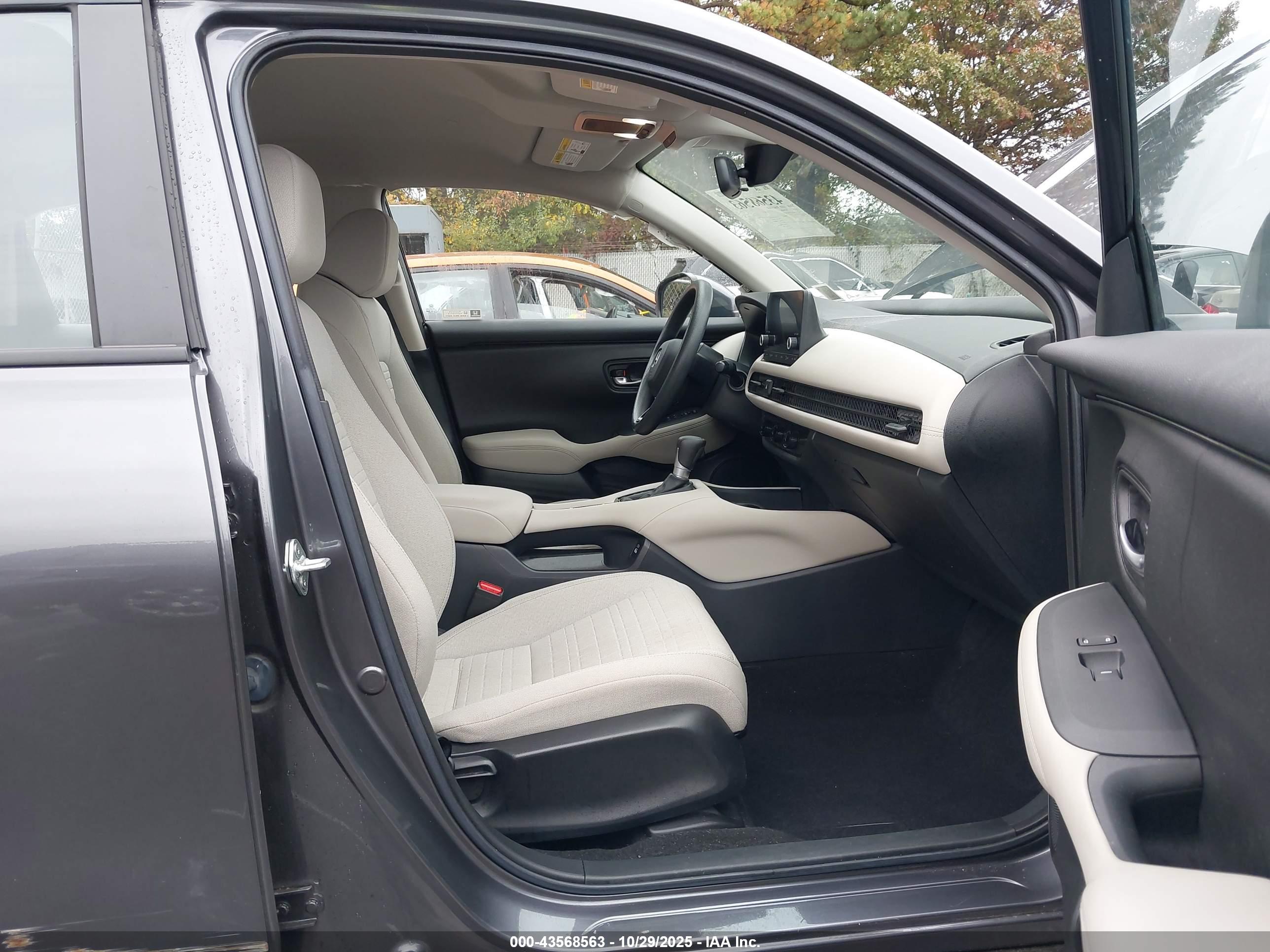 HONDA HR-V image 5