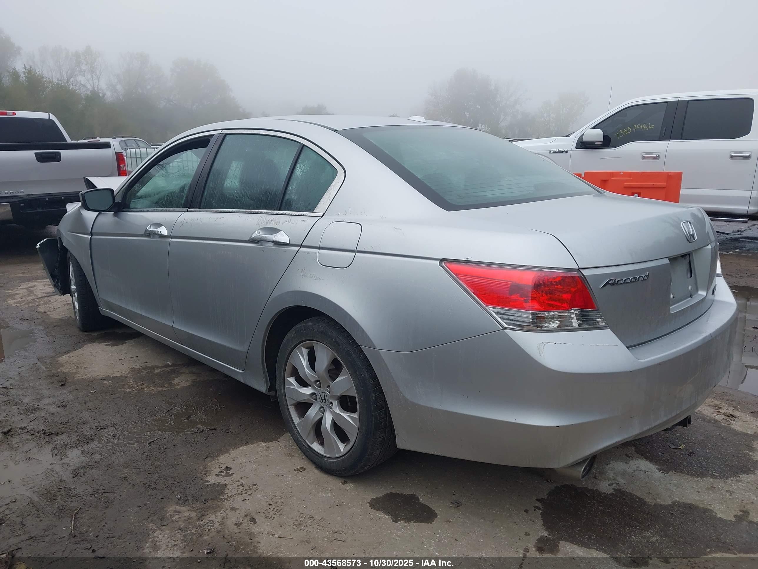 HONDA ACCORD image 3
