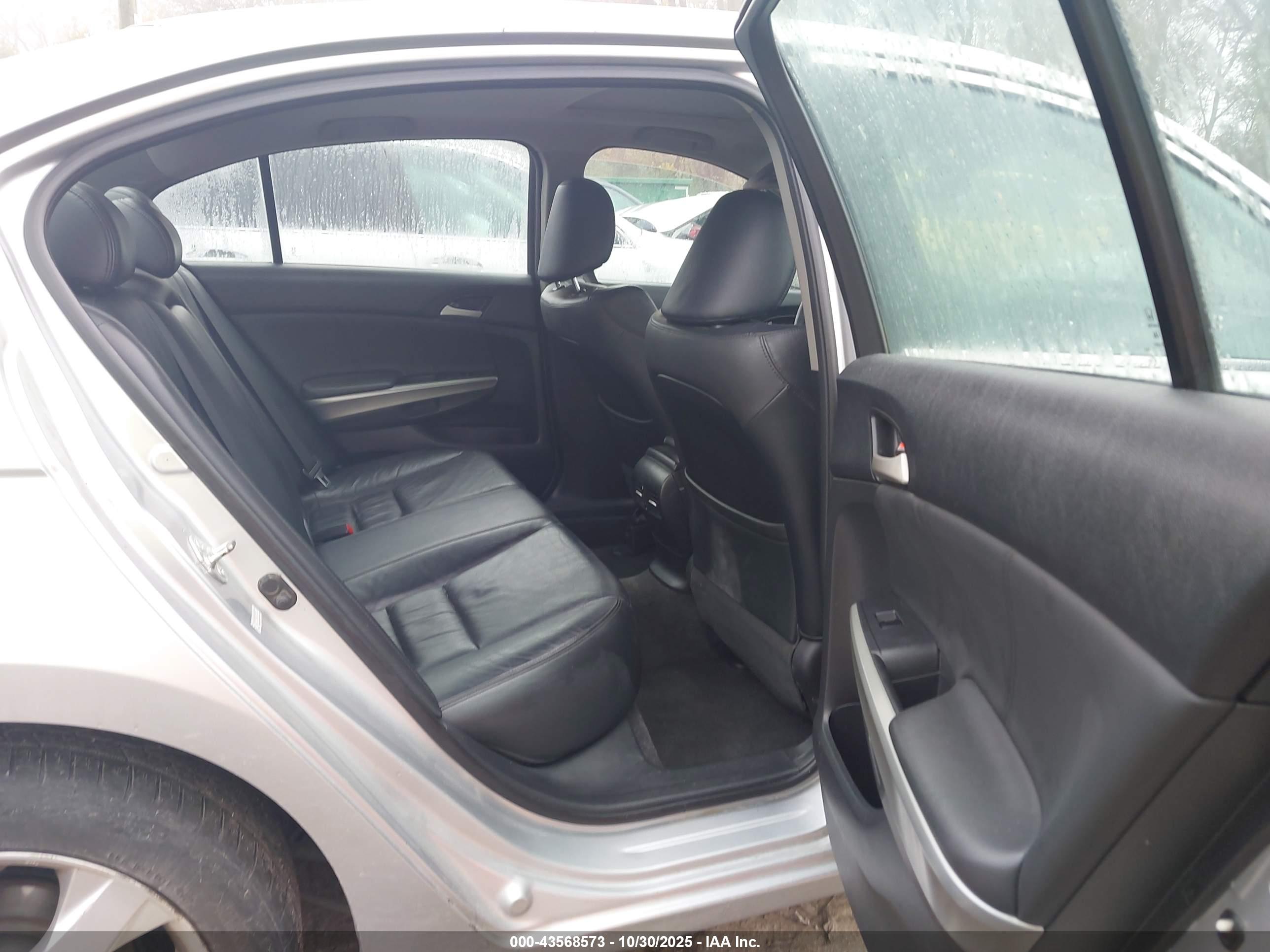 HONDA ACCORD image 8