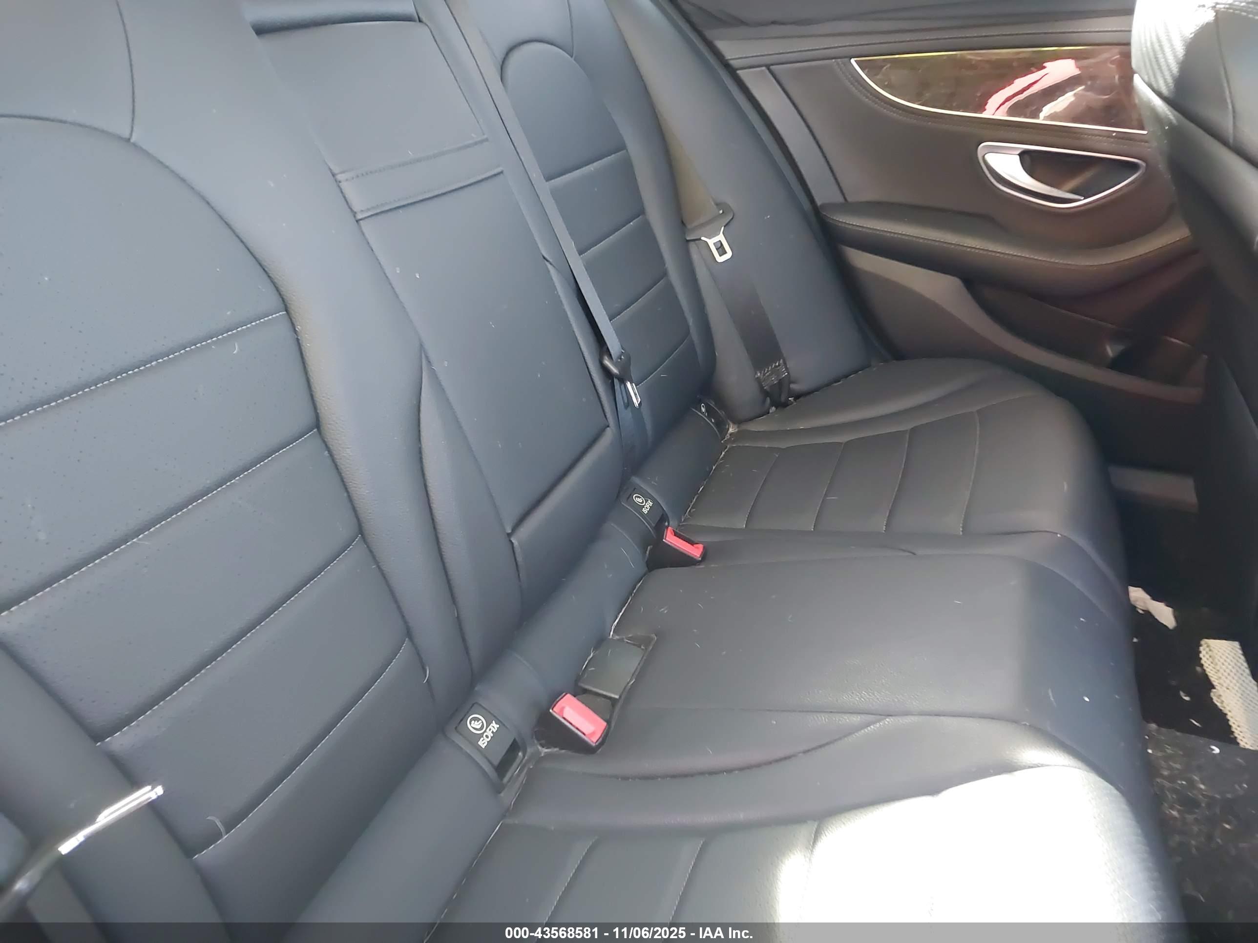 MERCEDES-BENZ C image 8