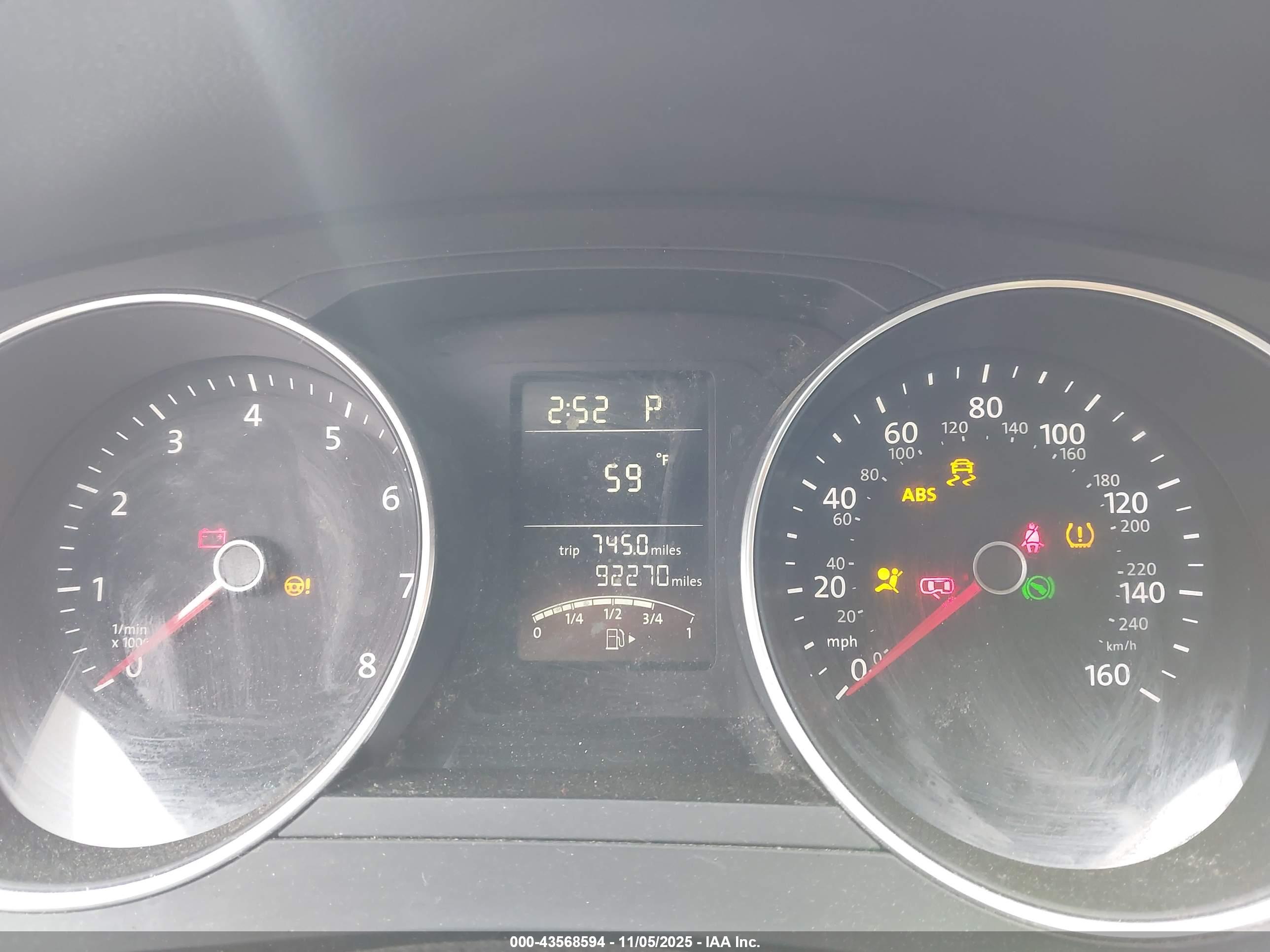 VOLKSWAGEN JETTA image 7