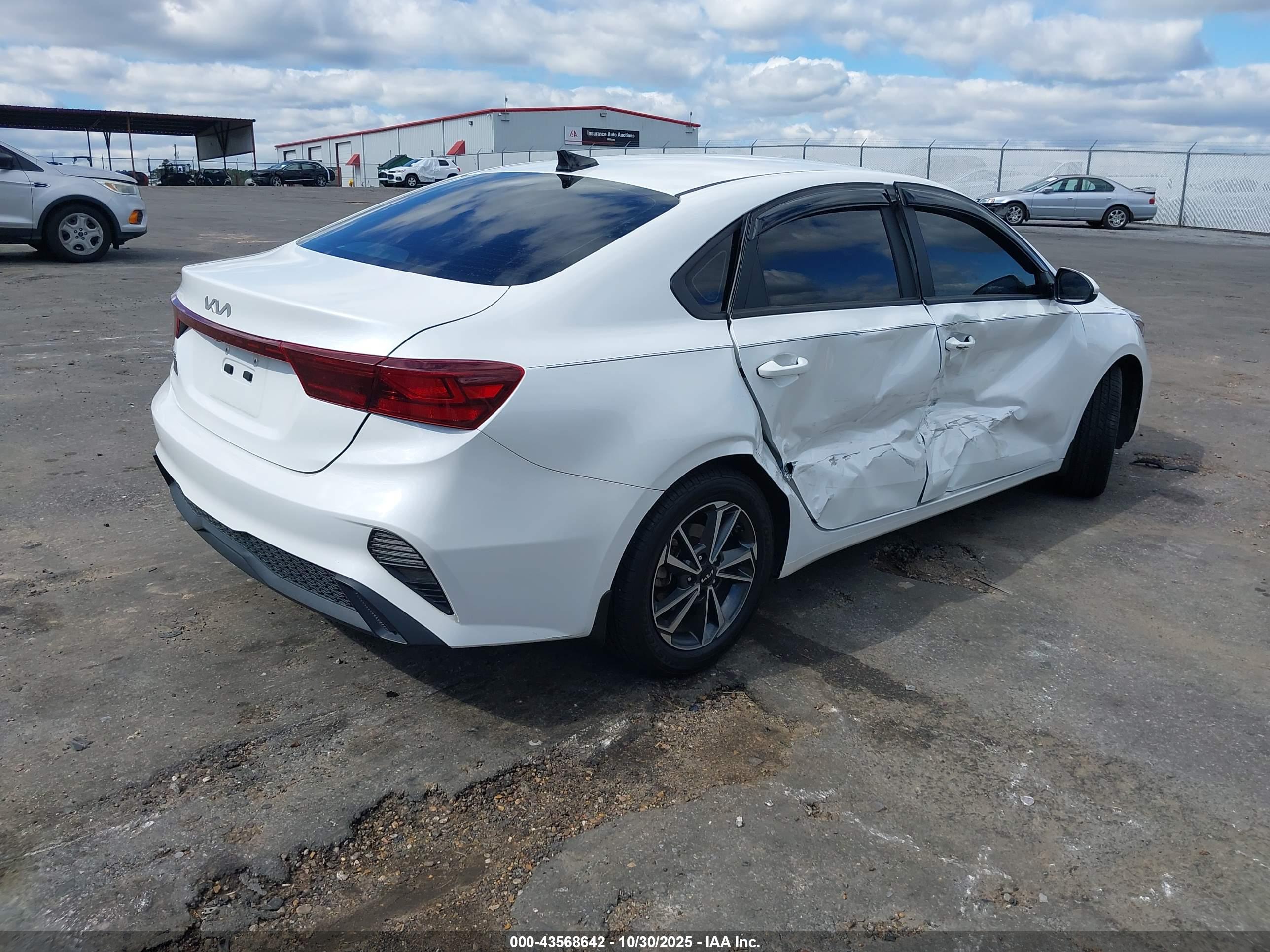 KIA FORTE image 4