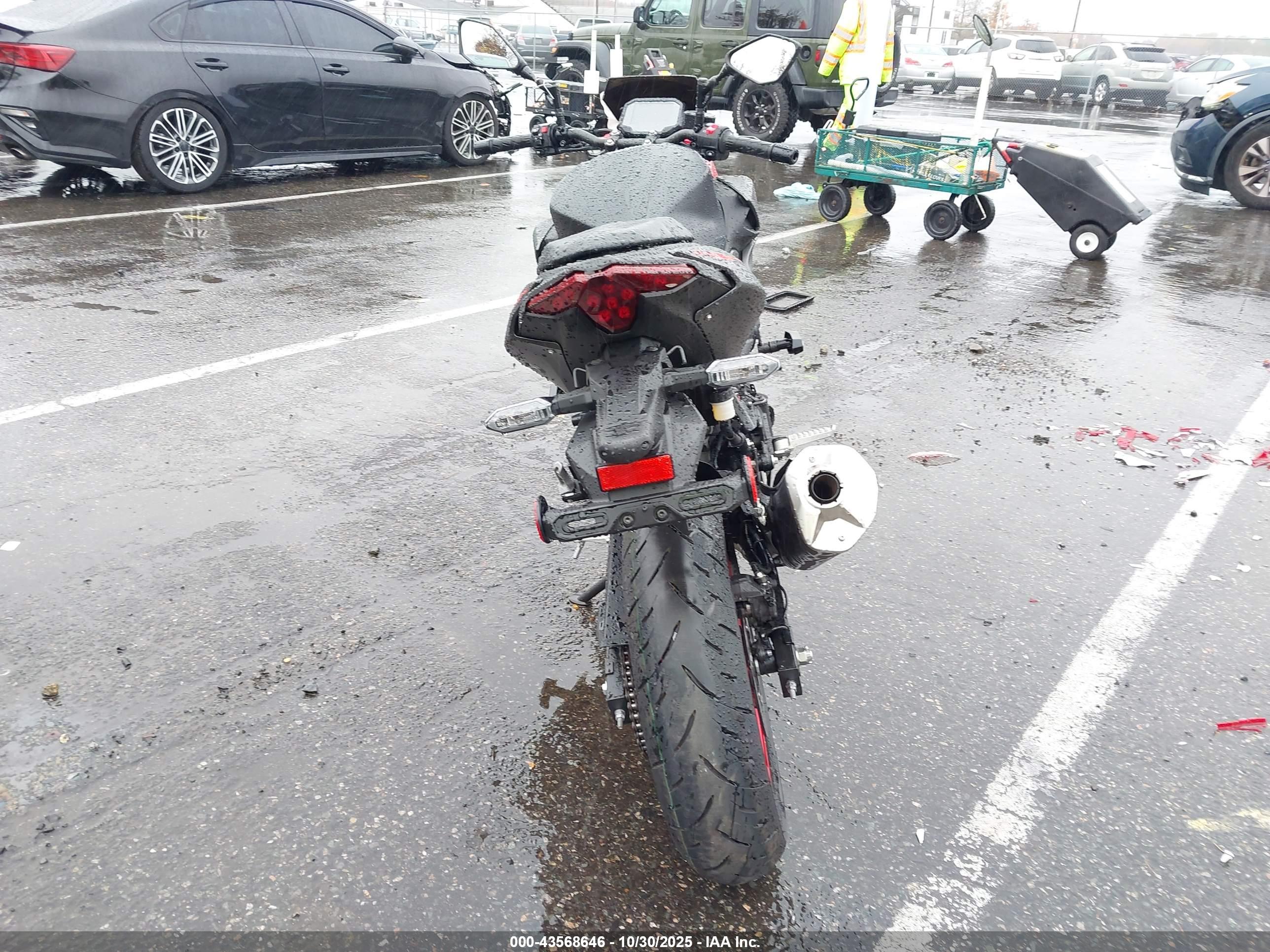 KAWASAKI ER500 image 6