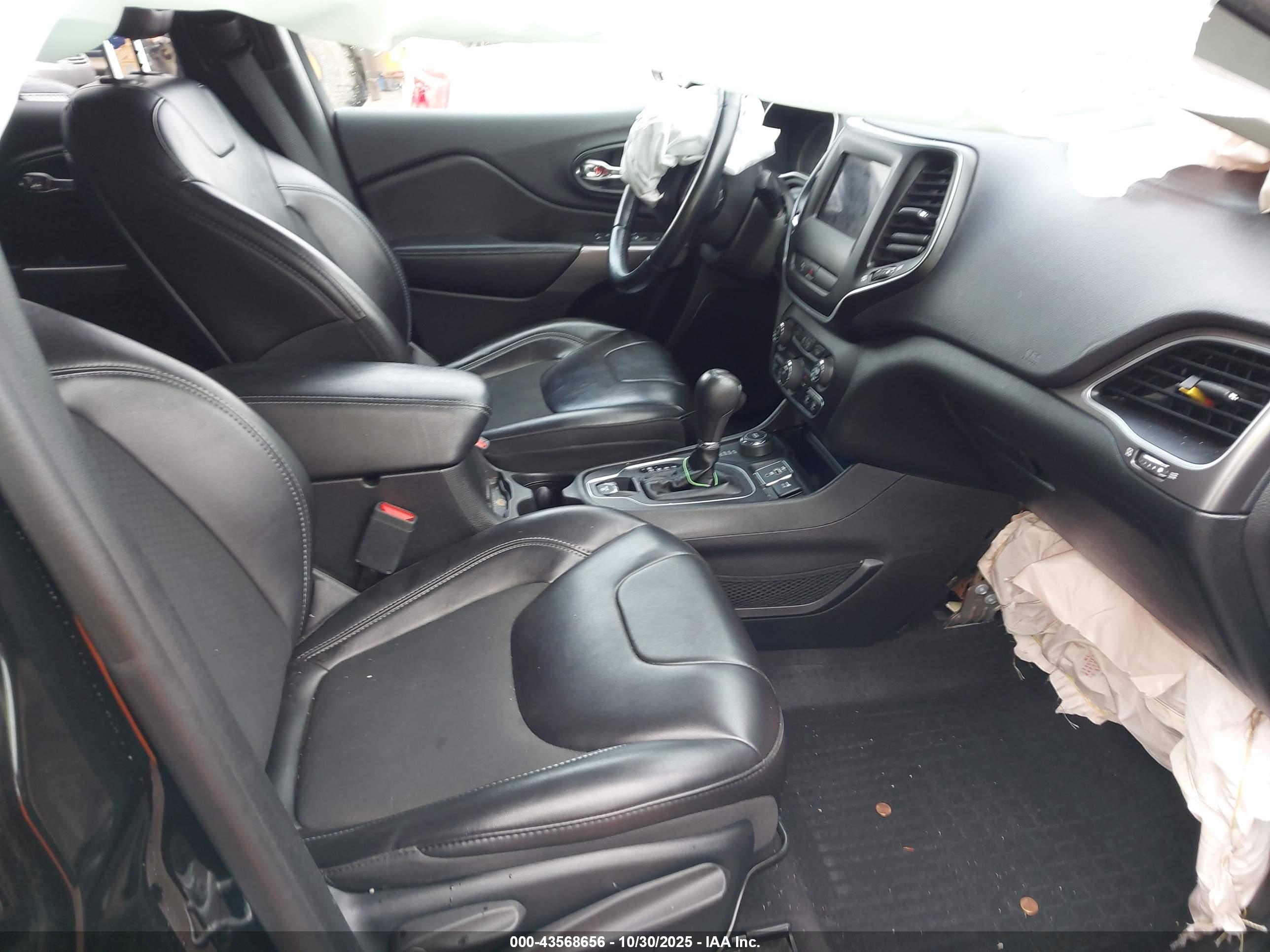 JEEP CHEROKEE image 5