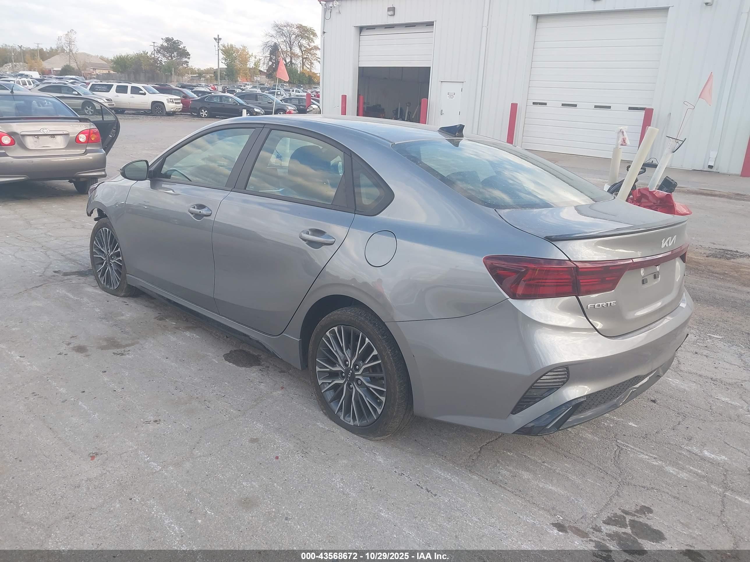 KIA FORTE image 3