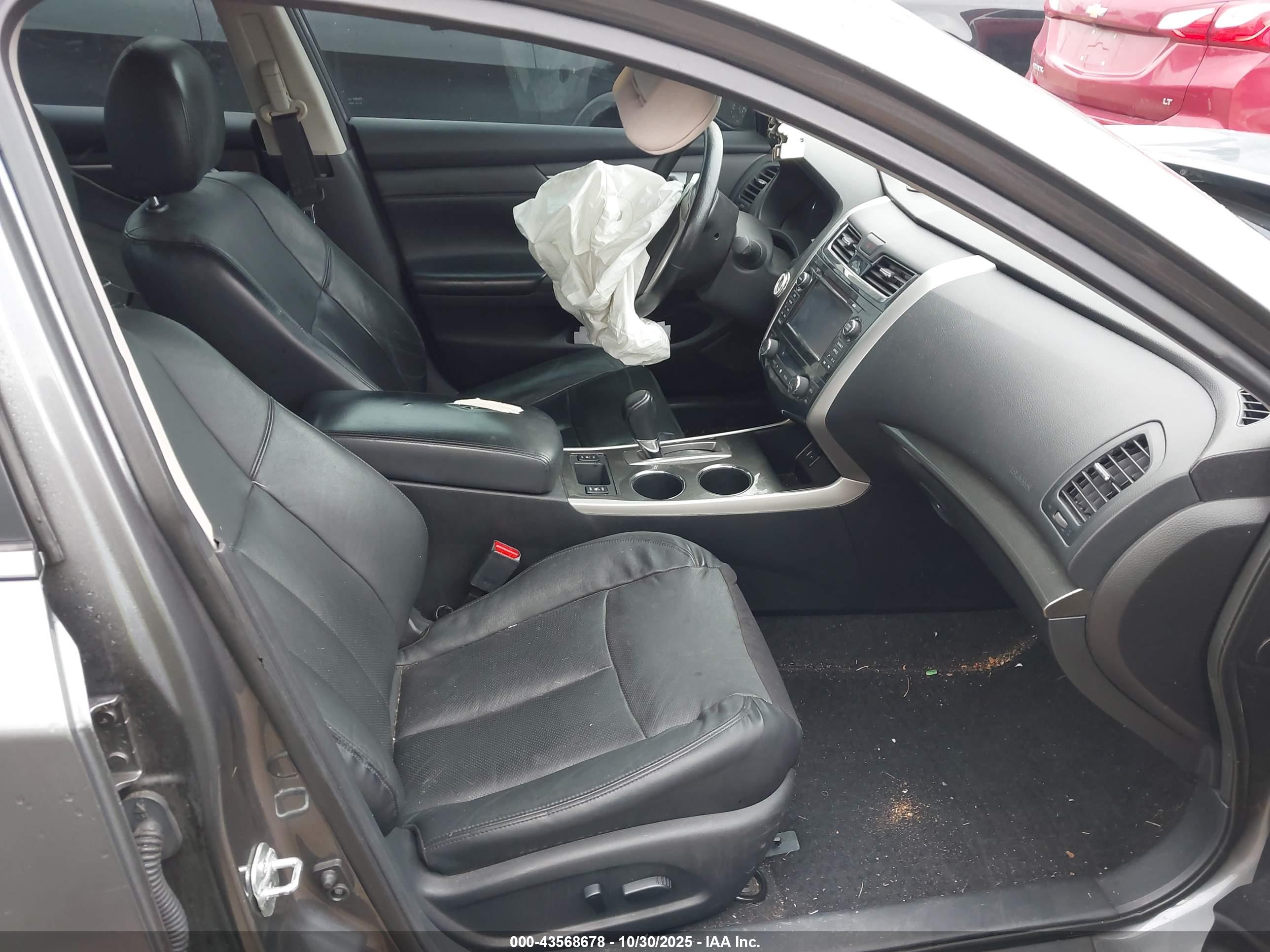 NISSAN ALTIMA image 5
