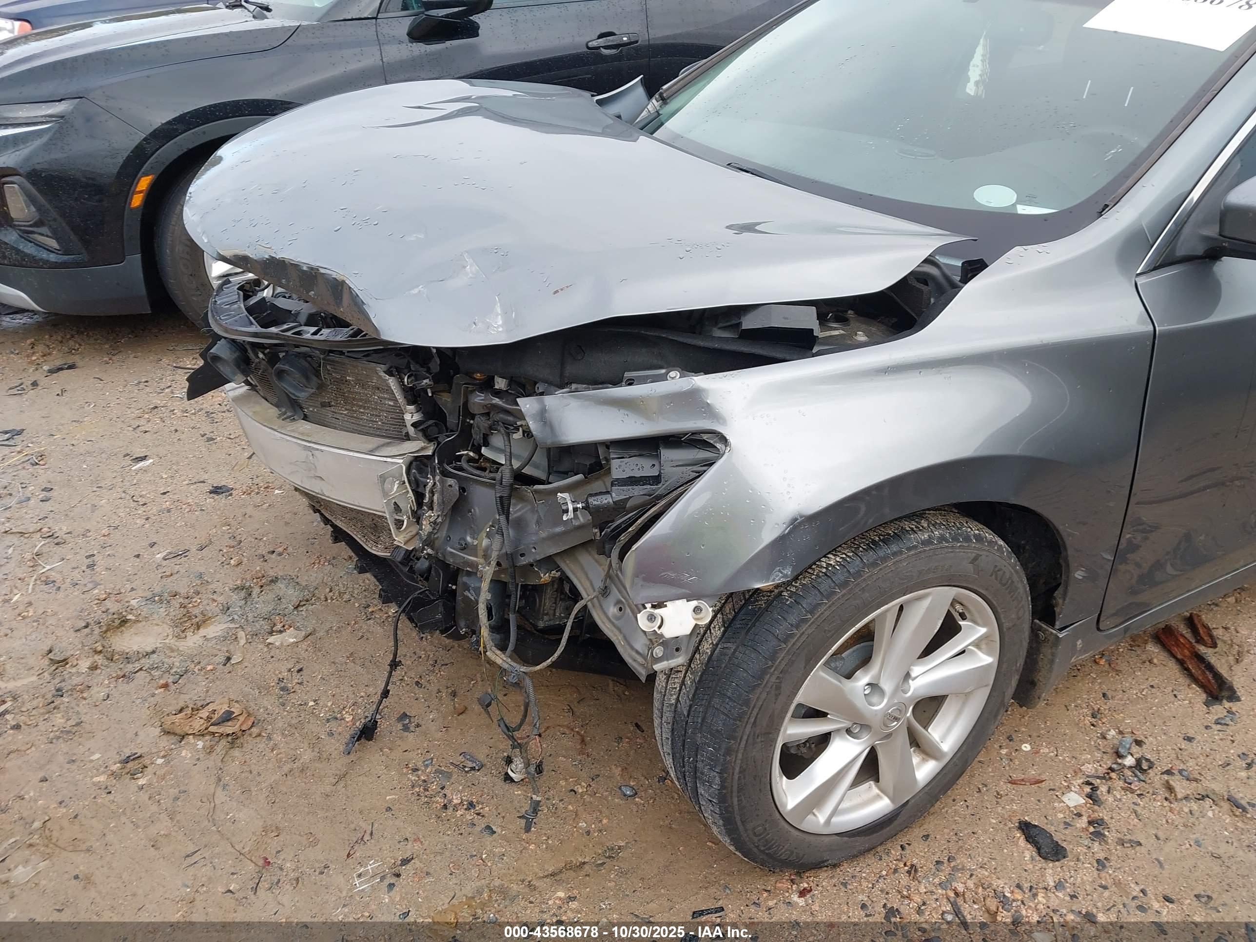NISSAN ALTIMA image 6