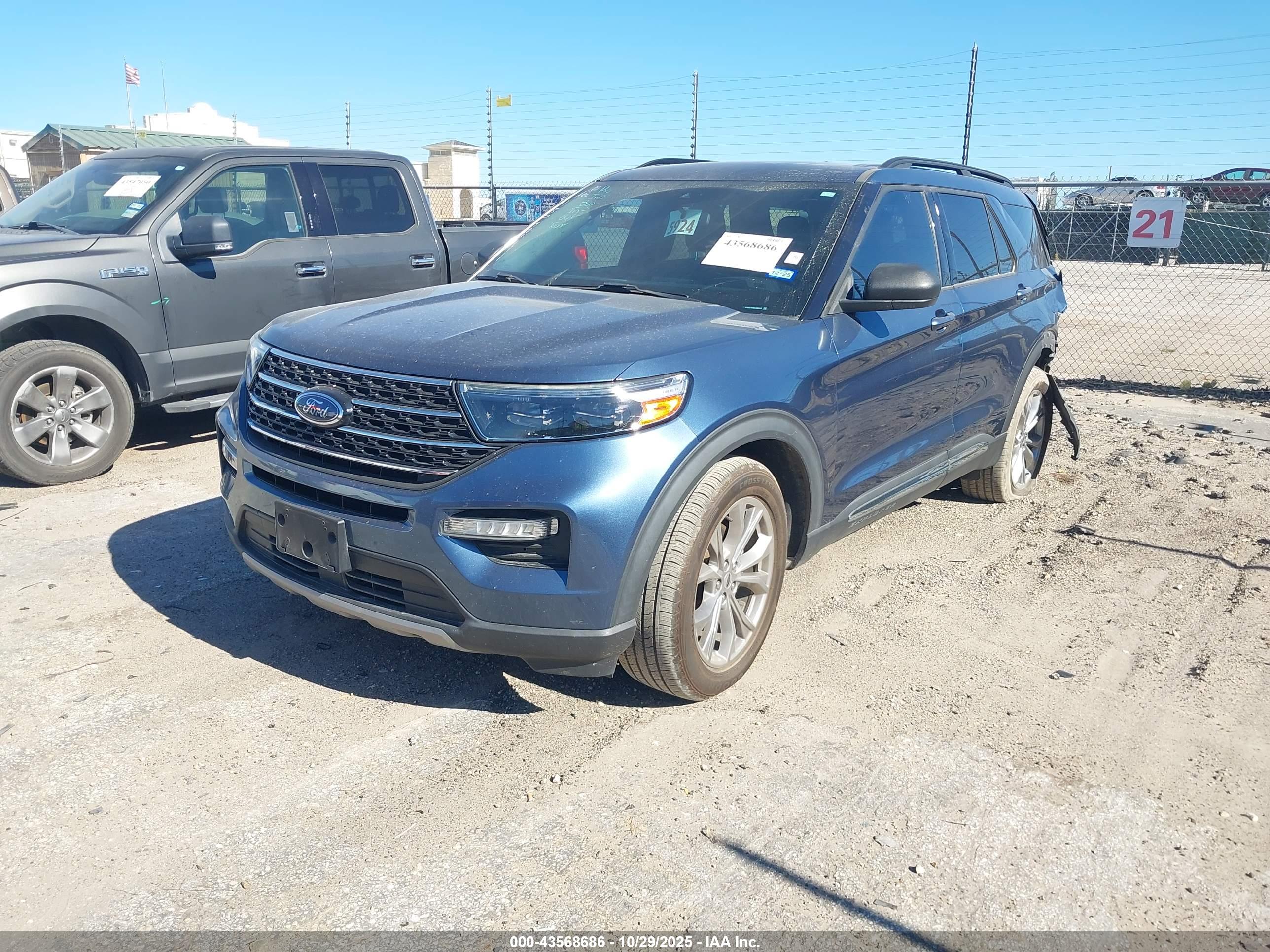 FORD EXPLORER image 2