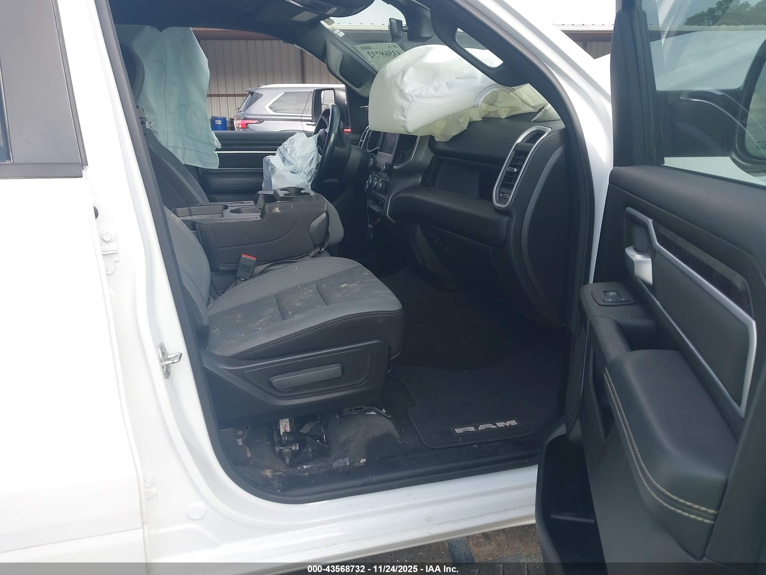 RAM 1500 image 5