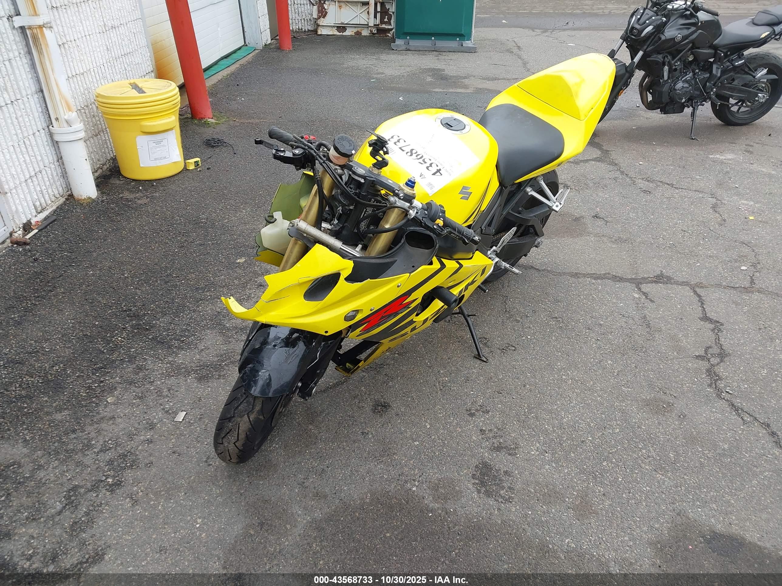SUZUKI GSX-R600 image 2