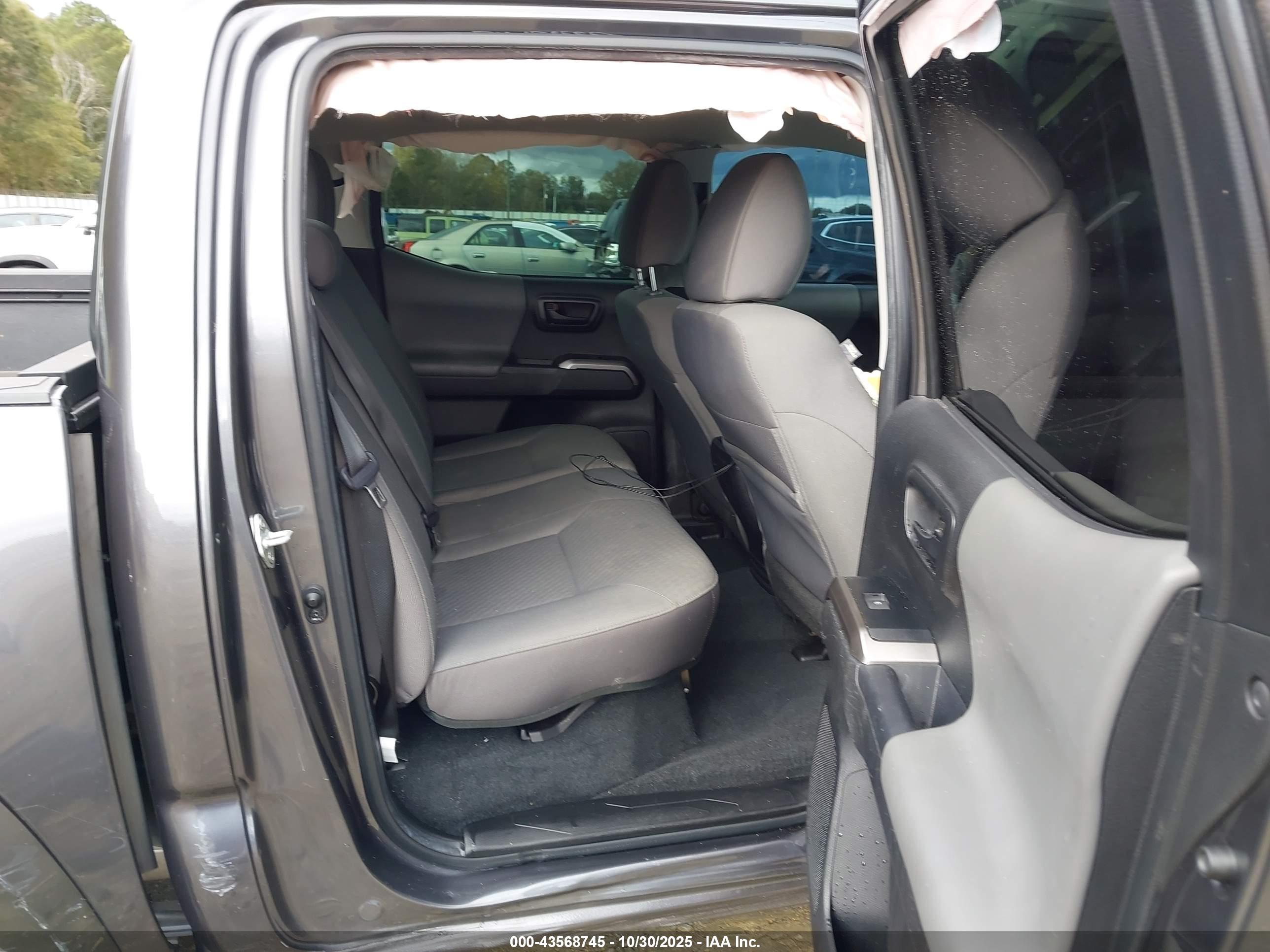 TOYOTA TACOMA image 8